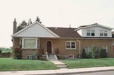 Photo of 82 Meighen Avenue