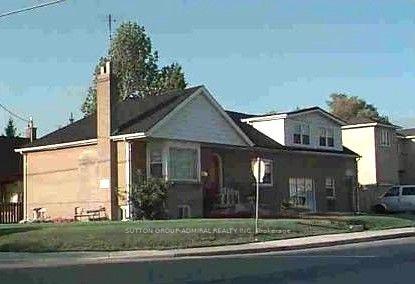 Photo 2 of 82 Meighen Avenue, Toronto, Crescent Town — HOMEH