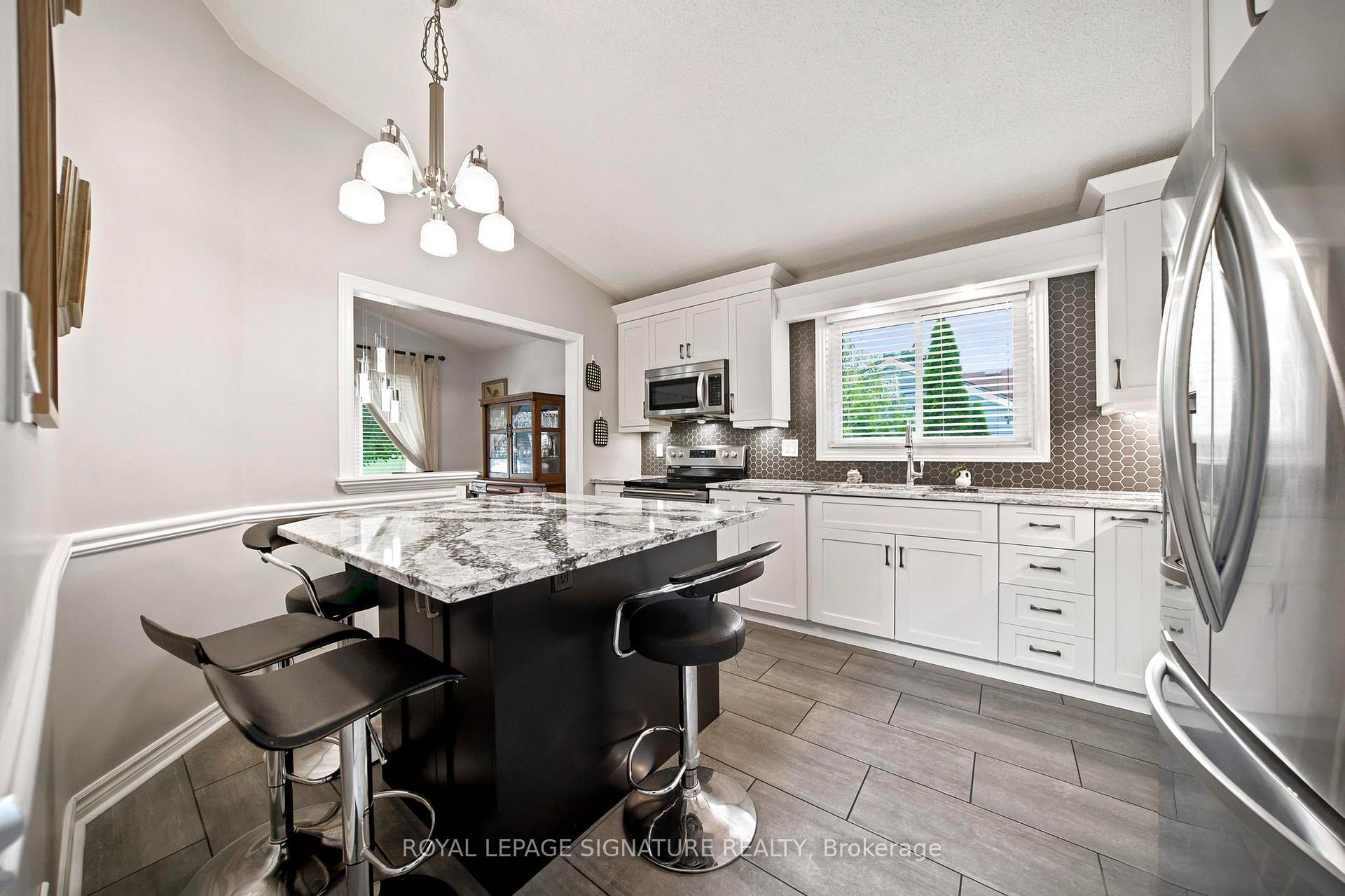Photo 10 of 30 Andrew Street, Brant, South Dumfries — HOMEH
