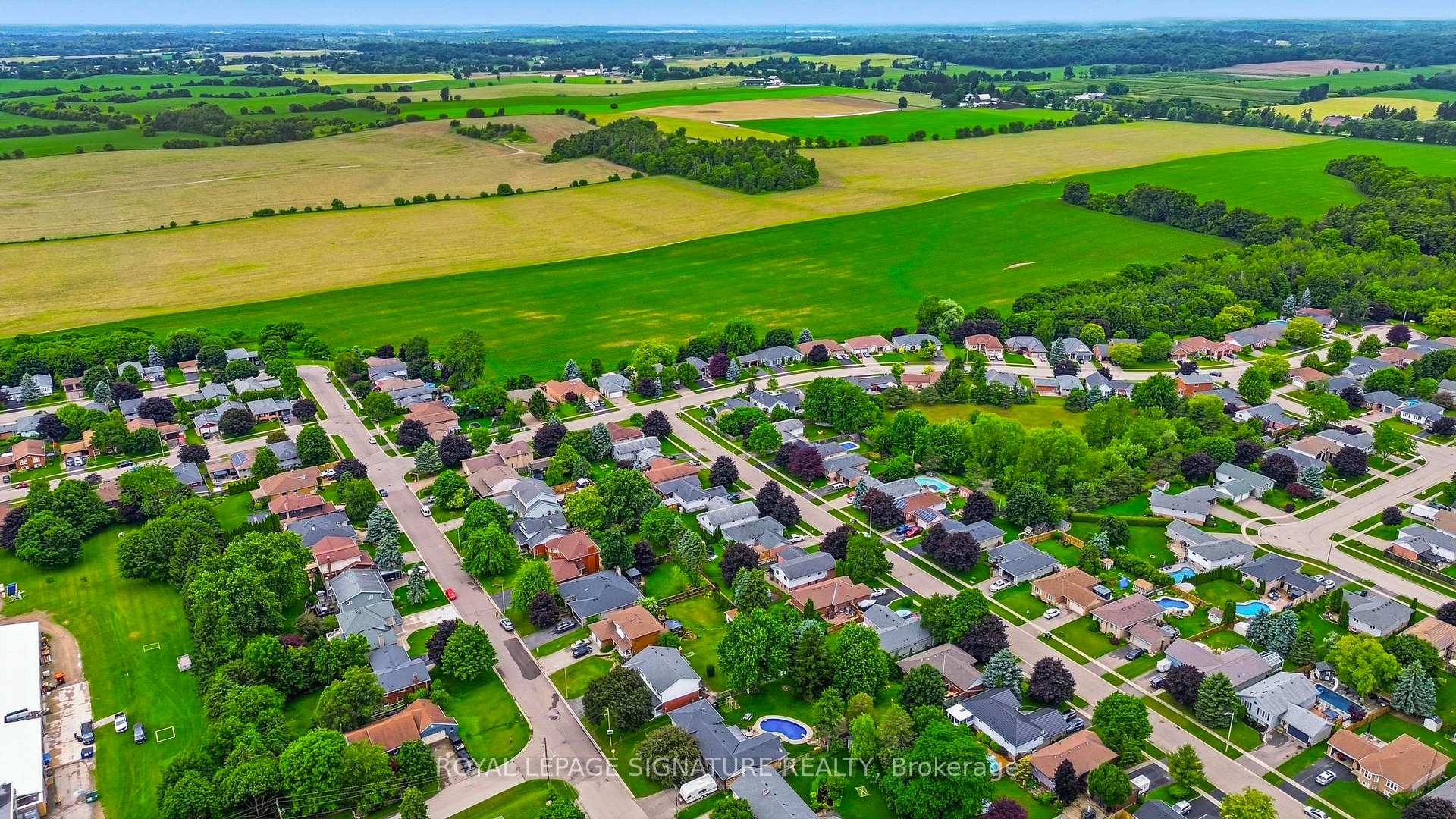 Photo 43 of 30 Andrew Street, Brant, South Dumfries — HOMEH