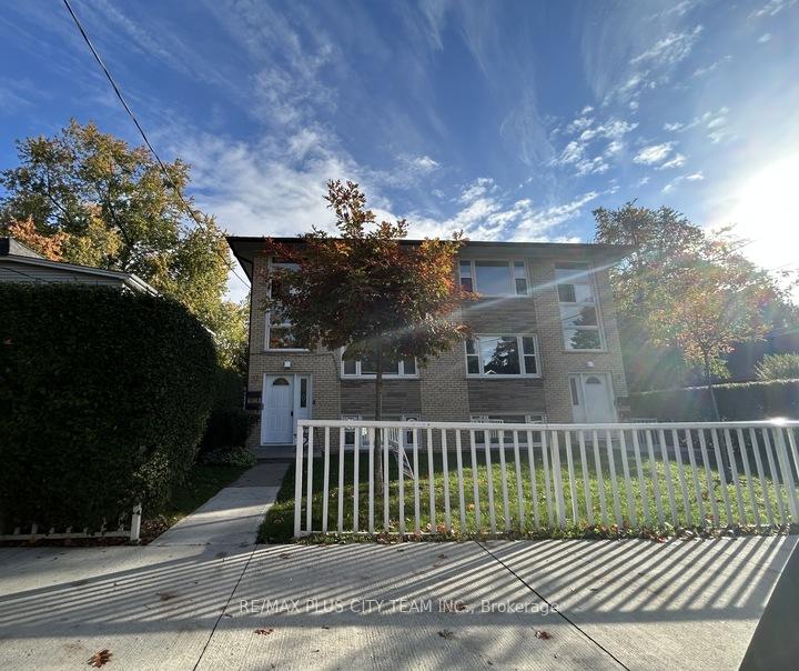 Front of Unit Unit 1, 11 Thirty Fifth Street
