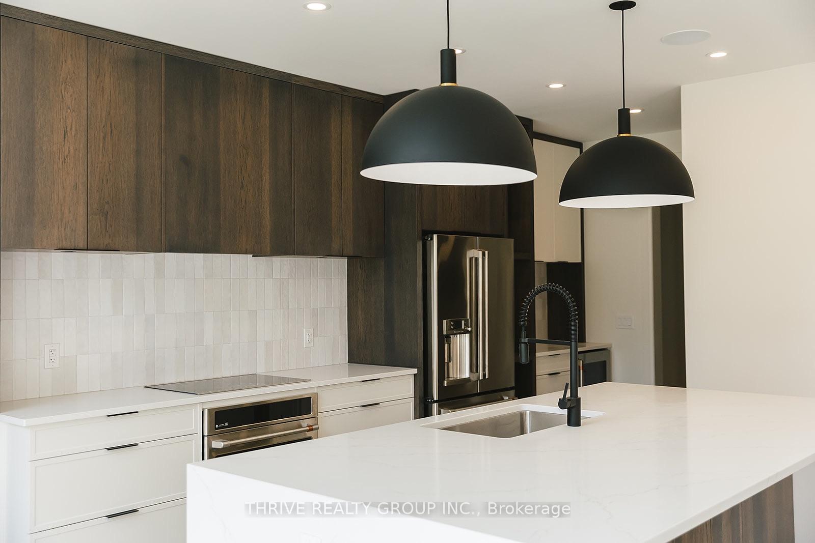 Photo 3 of 4079 Fallingbrook Road, London, South V — HOMEH