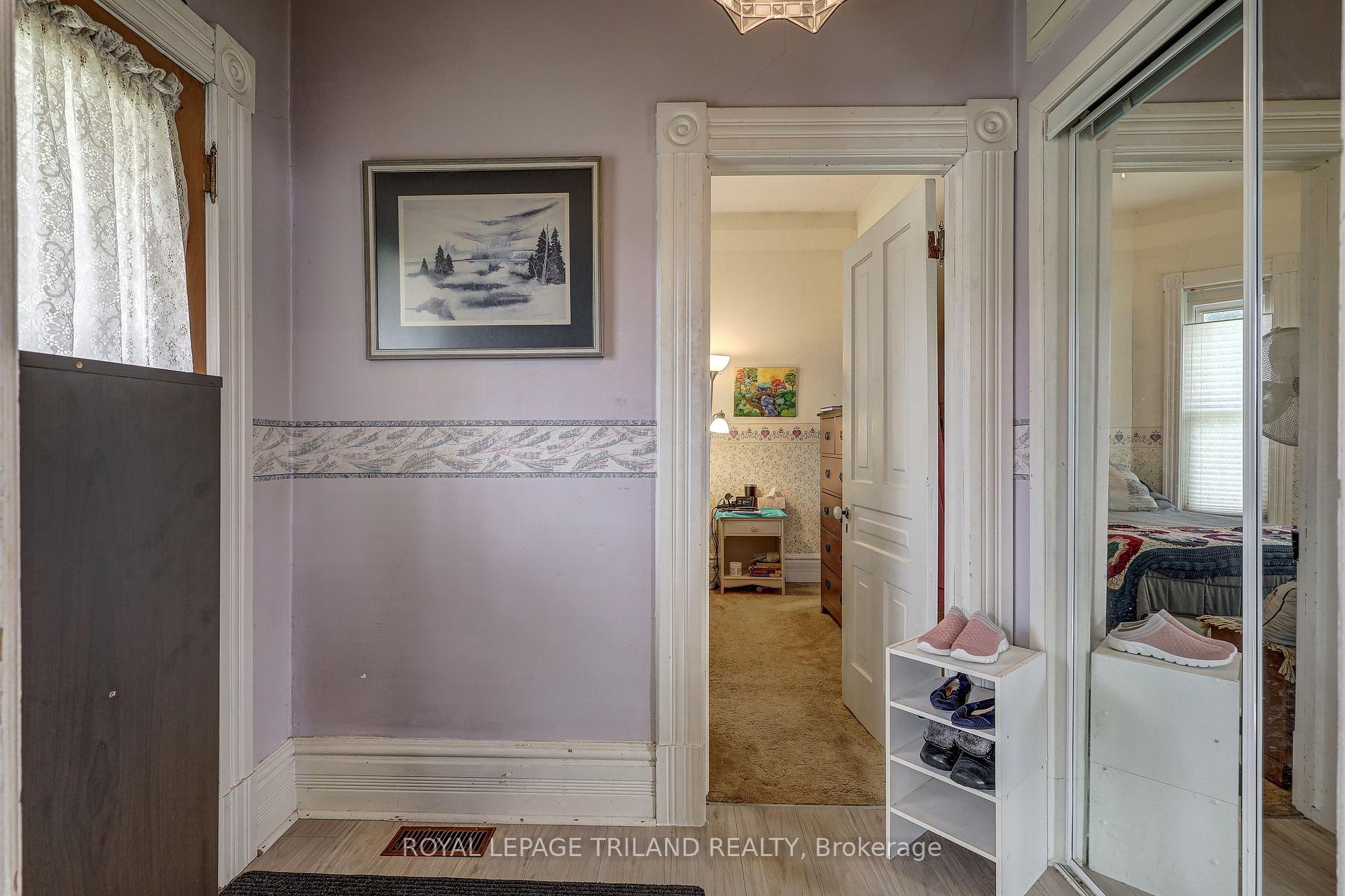 Photo 21 of 54 Barwick Street, St. Thomas — HOMEH