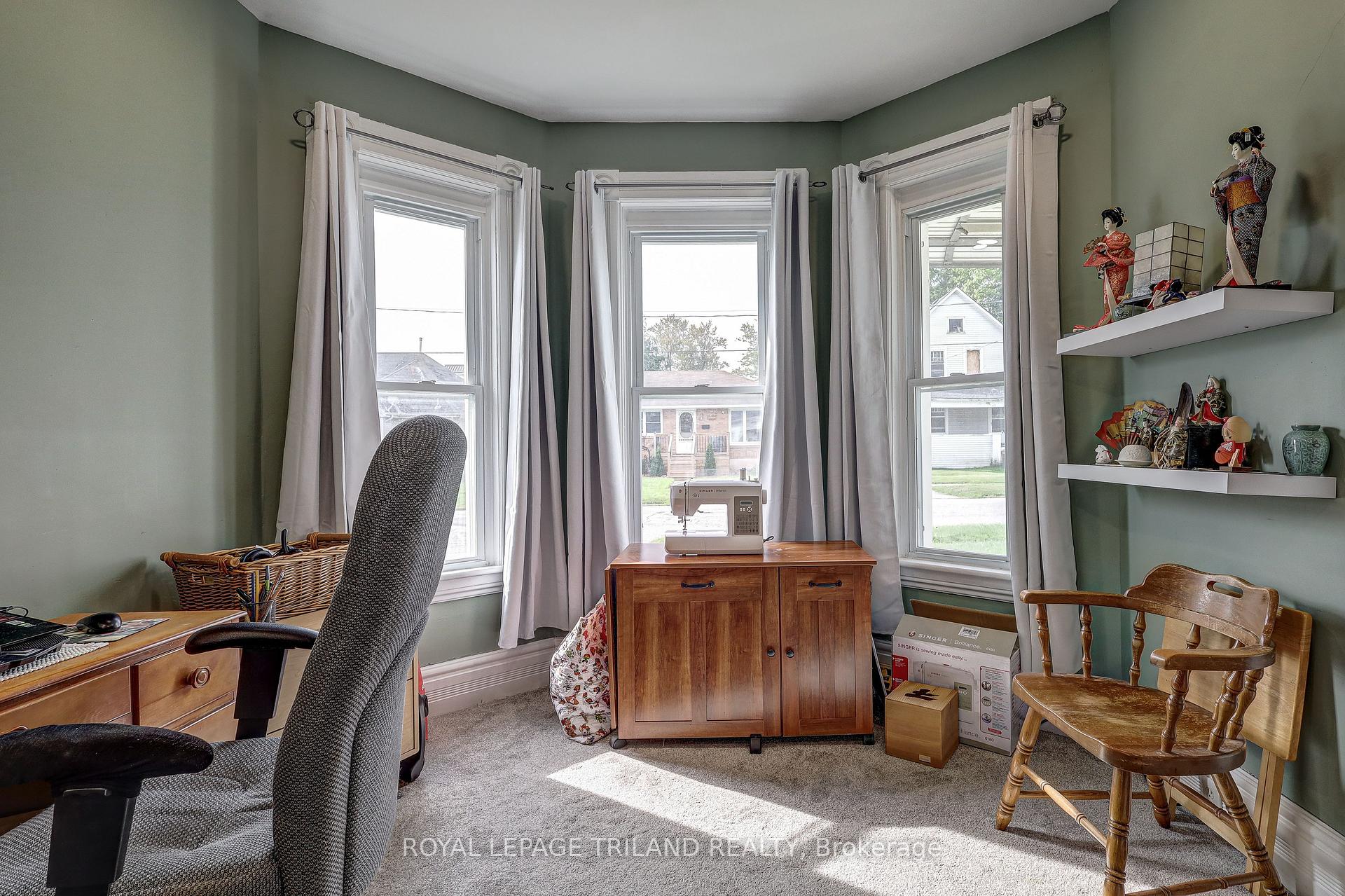 Photo 26 of 54 Barwick Street, St. Thomas — HOMEH