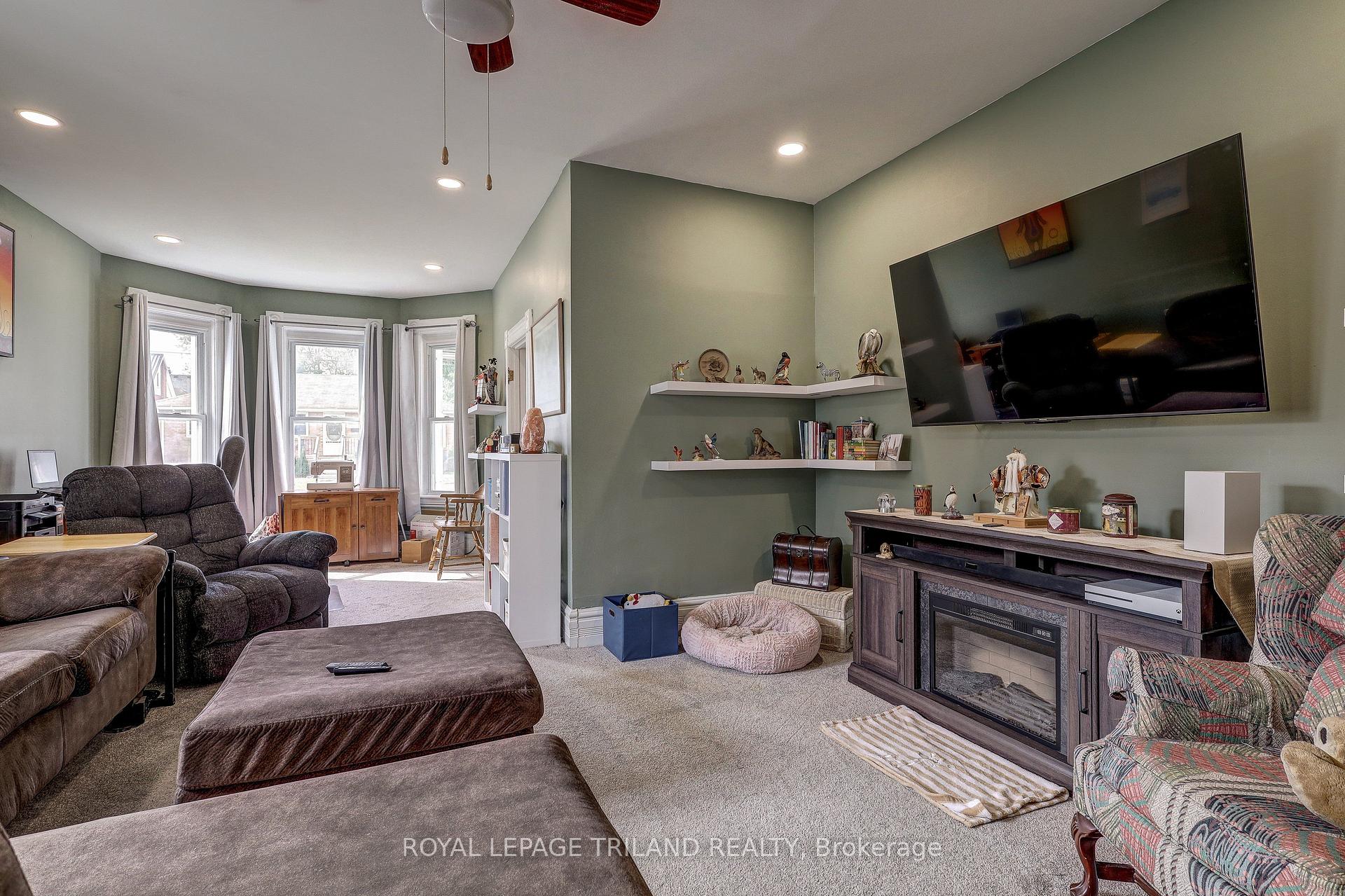 Photo 29 of 54 Barwick Street, St. Thomas — HOMEH