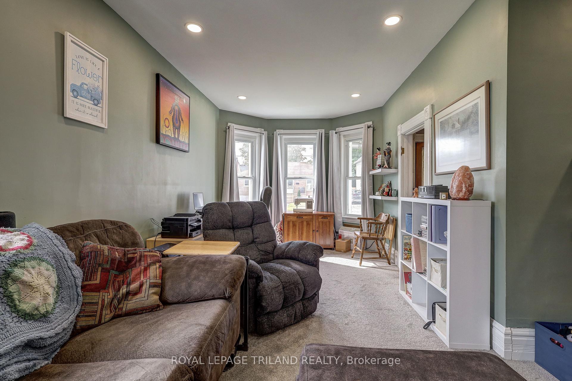 Photo 31 of 54 Barwick Street, St. Thomas — HOMEH