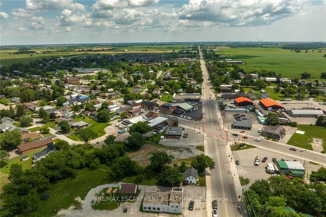 Photo 32 of 4 Talbot Street W, Haldimand — HOMEH
