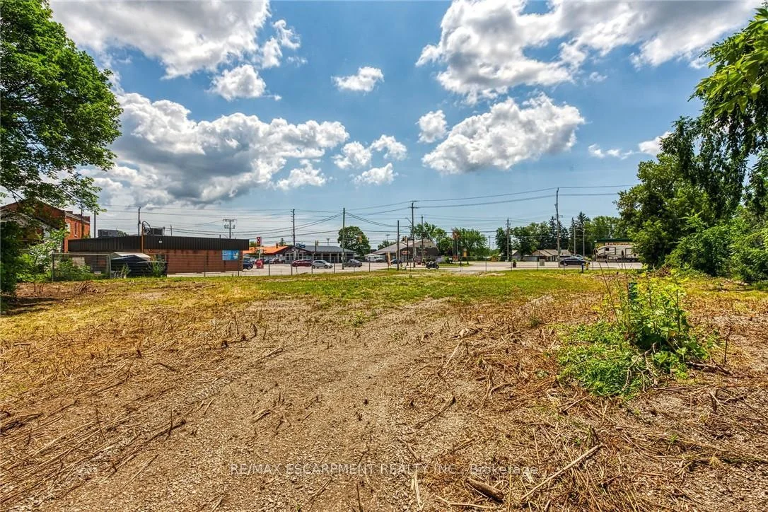 Photo 52 of 4 Talbot Street W, Haldimand — HOMEH