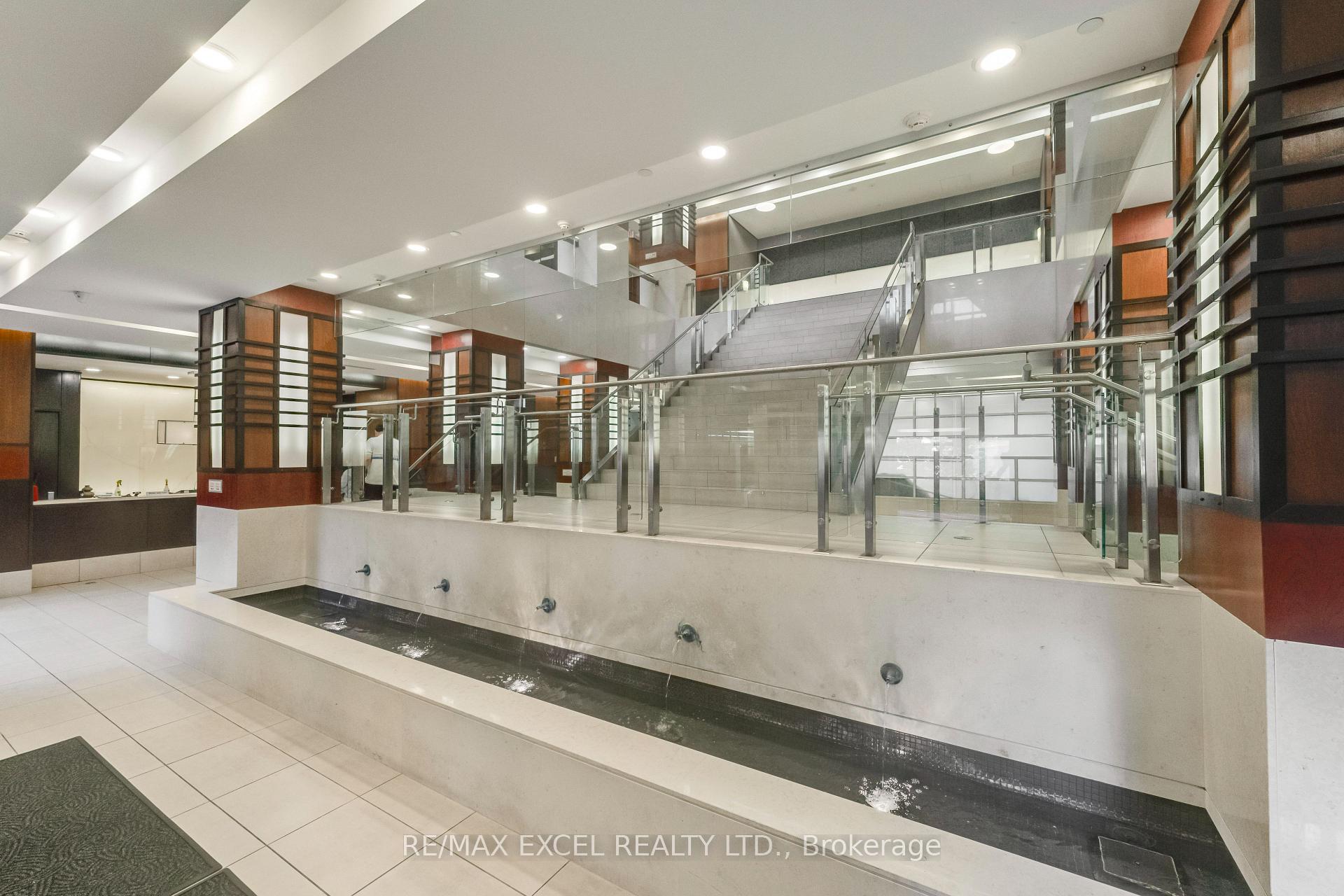 Photo 6 of Unit 1627, 33 Cox Boulevard, Markham, Unionville — HOMEH