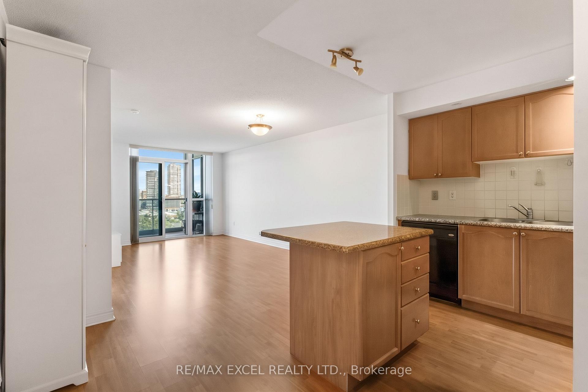 Photo 13 of Unit 1627, 33 Cox Boulevard, Markham, Unionville — HOMEH