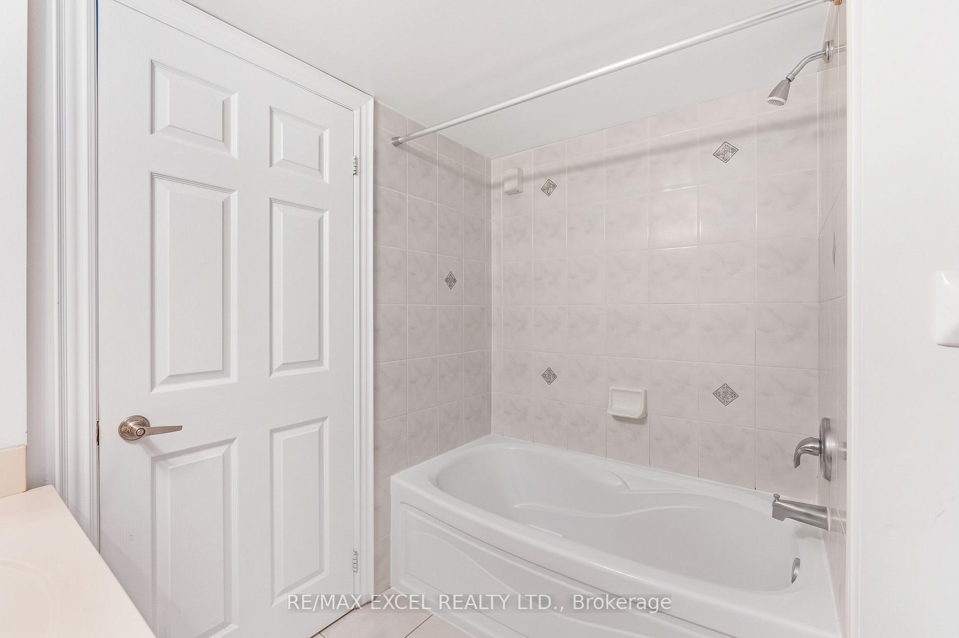 Photo 35 of Unit 1627, 33 Cox Boulevard, Markham, Unionville — HOMEH
