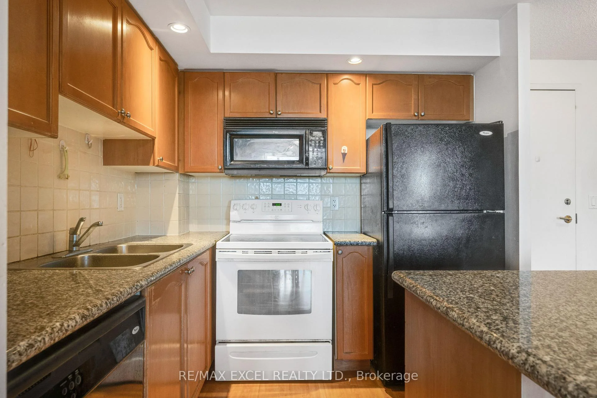 Photo 19 of Unit 1627, 33 Cox Boulevard, Markham, Unionville — HOMEH