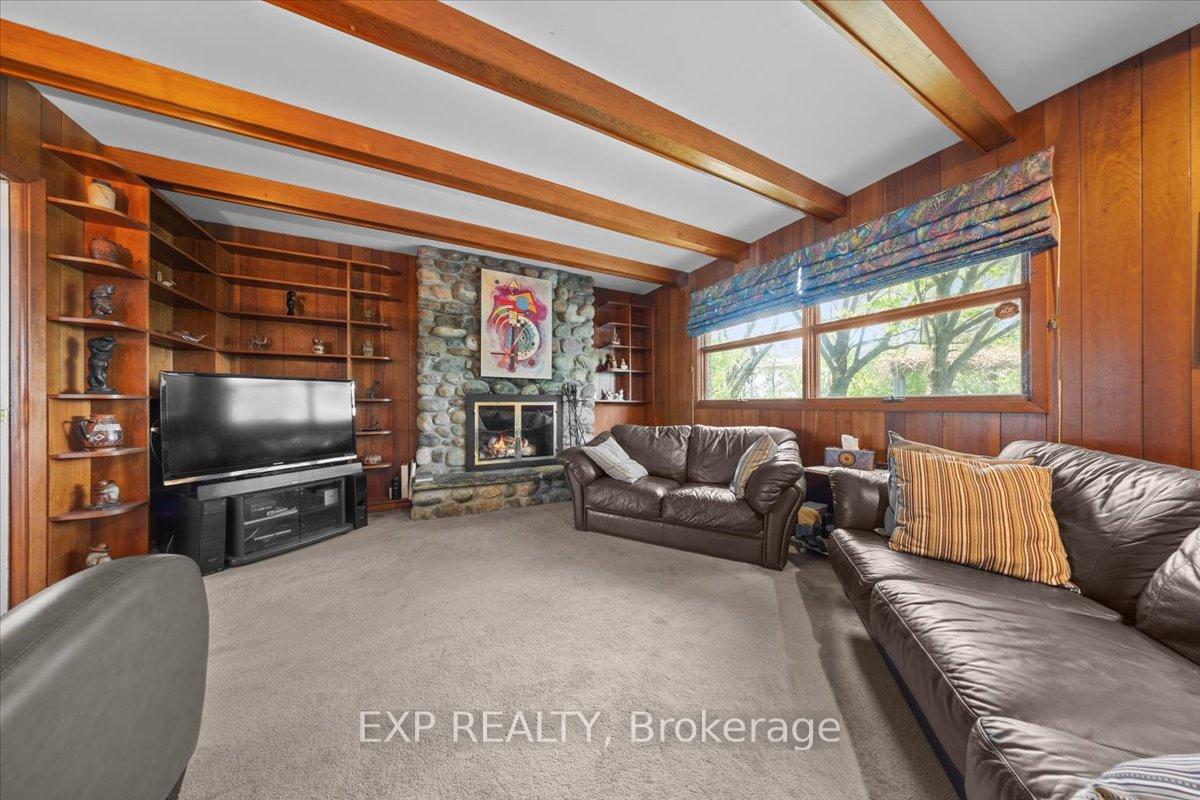 Photo 10 of 899 Dresden Crescent, Ottawa, Whitehaven — HOMEH