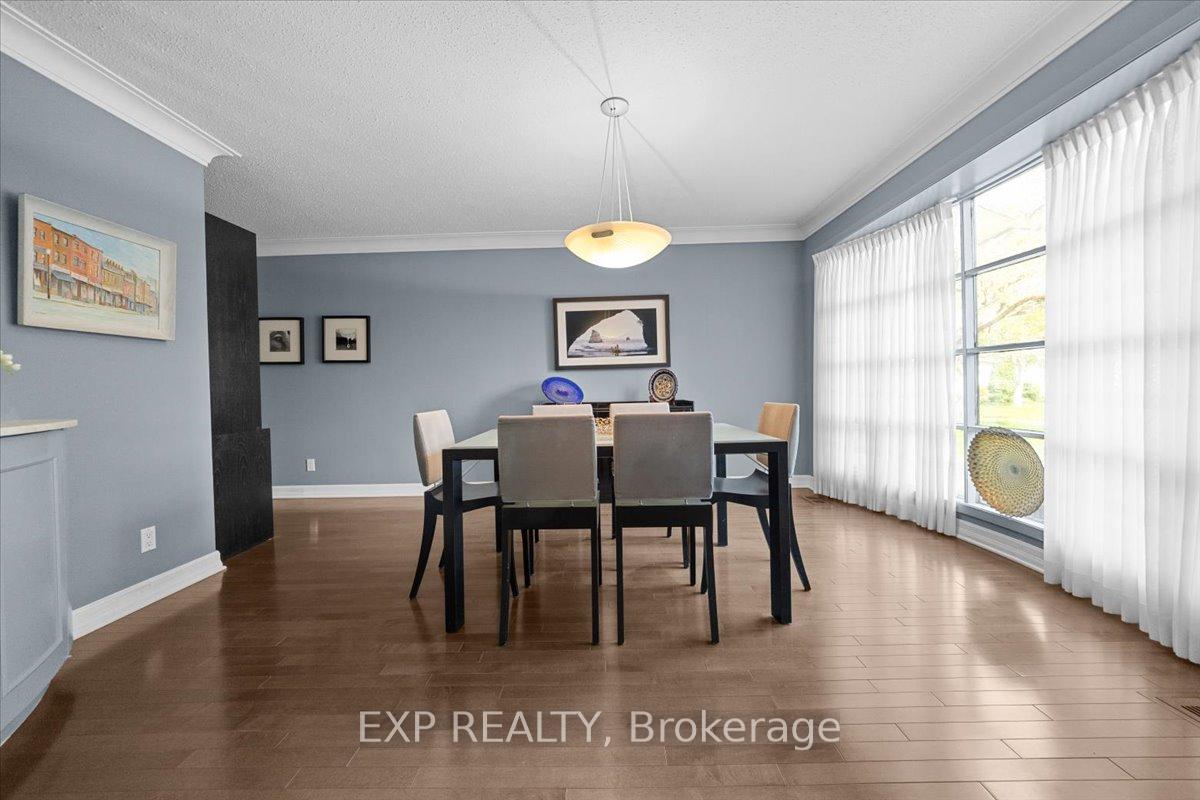 Photo 18 of 899 Dresden Crescent, Ottawa, Whitehaven — HOMEH