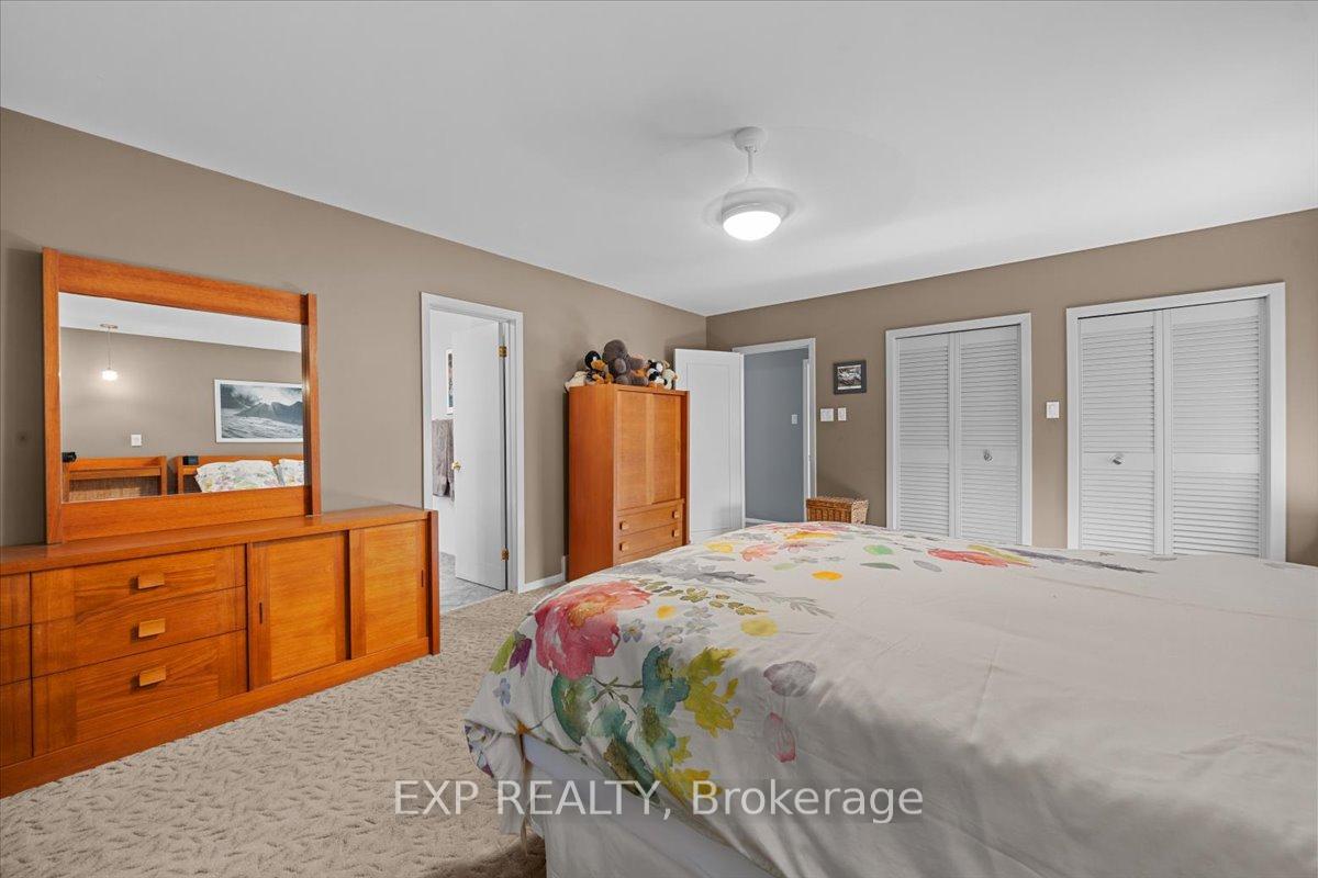 Photo 28 of 899 Dresden Crescent, Ottawa, Whitehaven — HOMEH