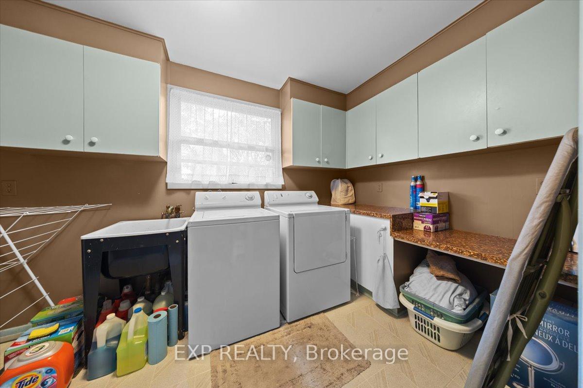Photo 32 of 899 Dresden Crescent, Ottawa, Whitehaven — HOMEH