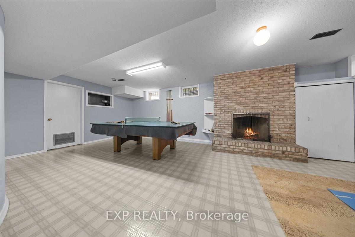 Photo 41 of 899 Dresden Crescent, Ottawa, Whitehaven — HOMEH