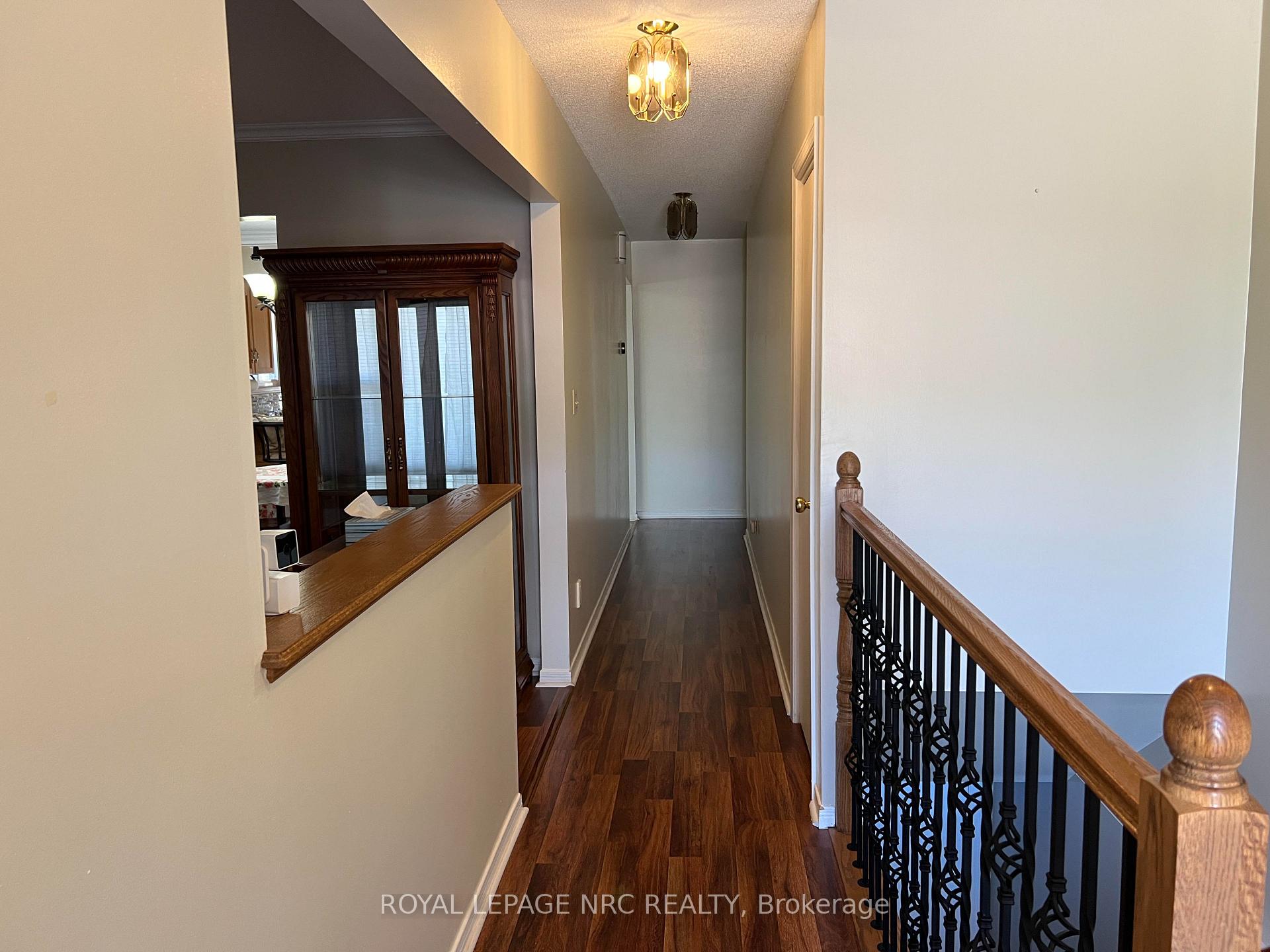 Photo 2 of 46 Andrea Drive, St. Catharines, Rykert/Vansickle — HOMEH