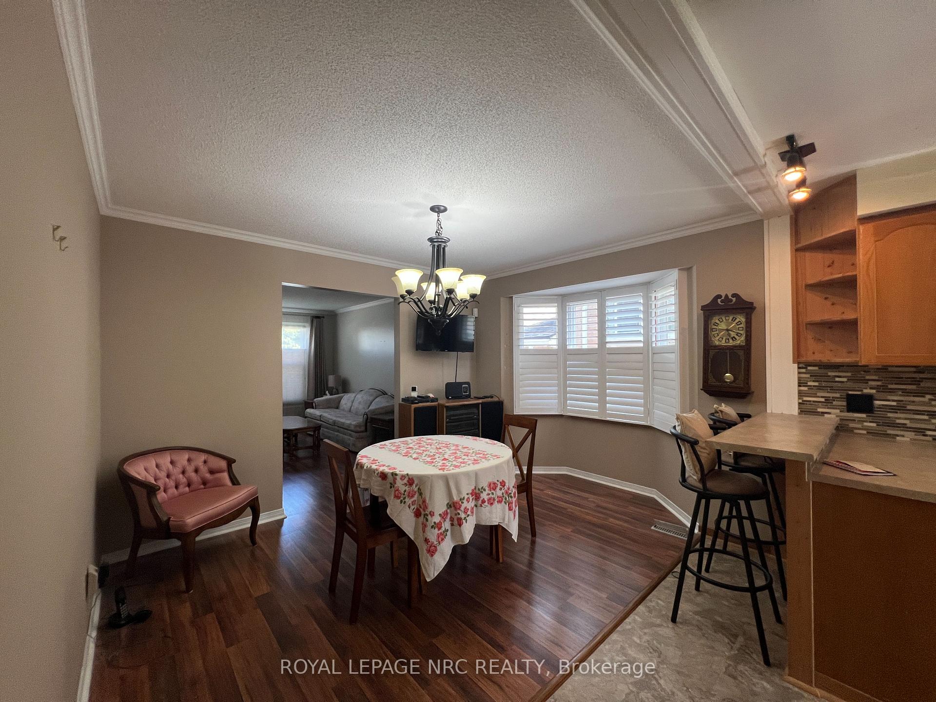 Photo 6 of 46 Andrea Drive, St. Catharines, Rykert/Vansickle — HOMEH
