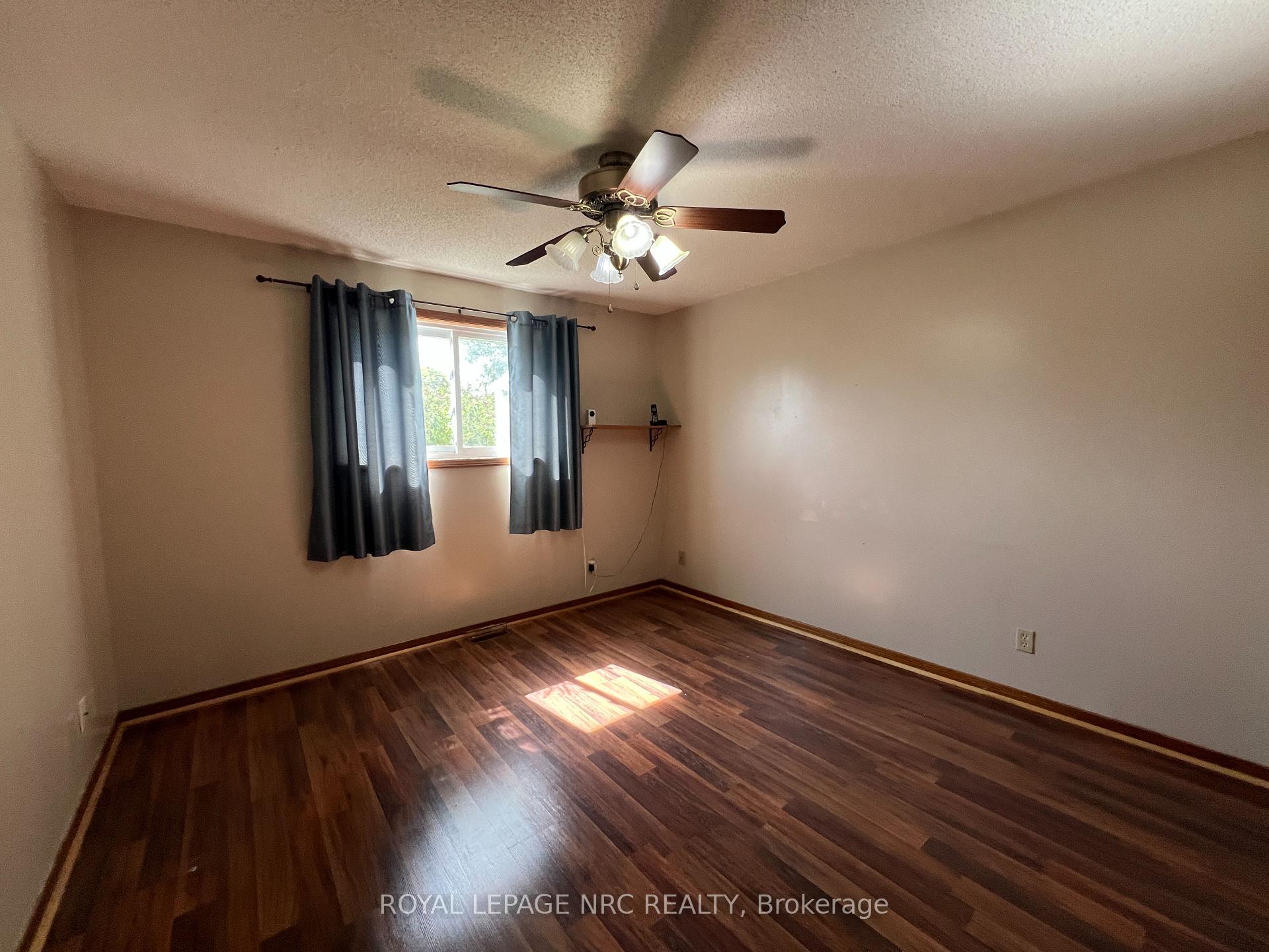 Photo 11 of 46 Andrea Drive, St. Catharines, Rykert/Vansickle — HOMEH