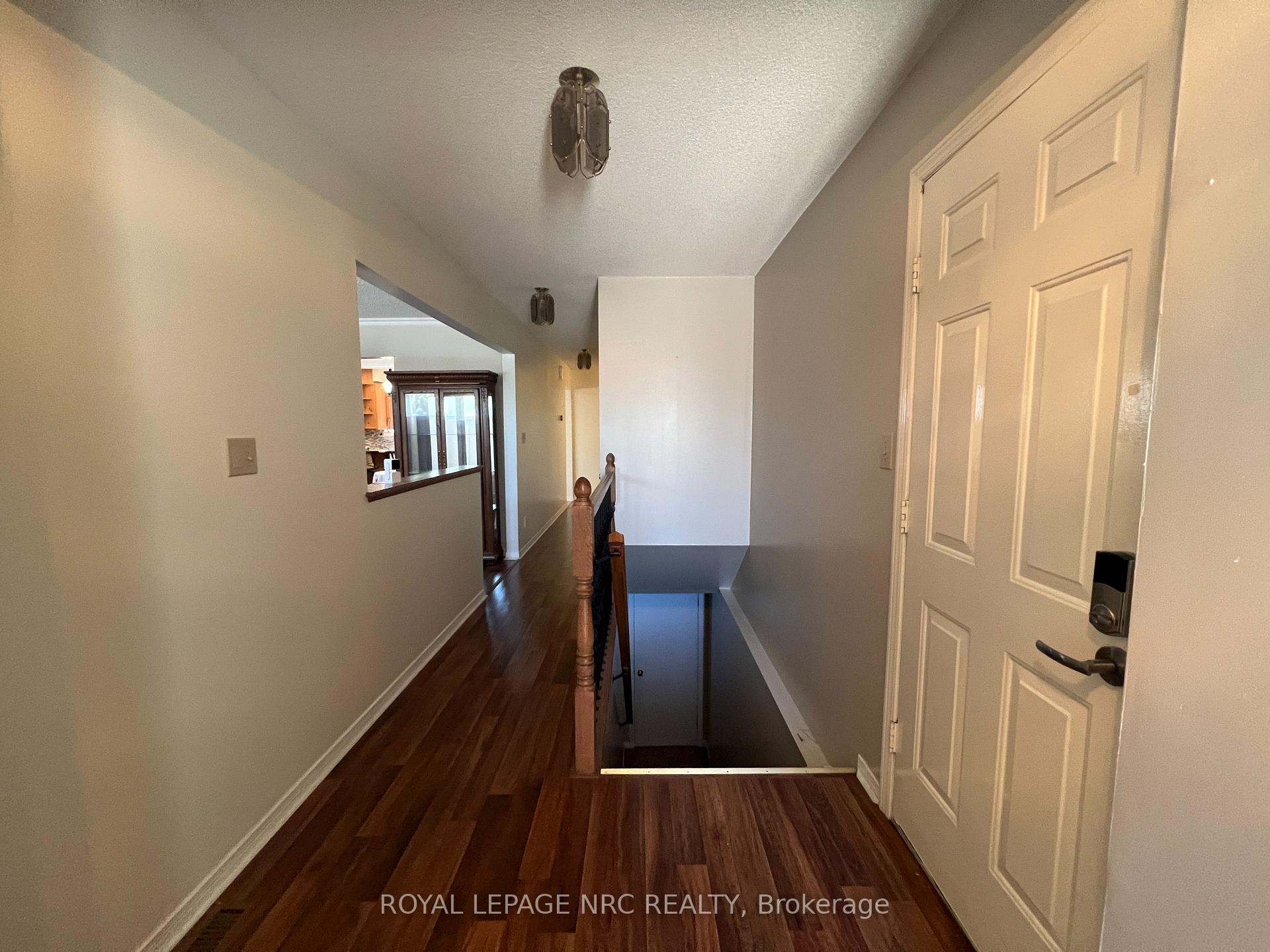 Photo 17 of 46 Andrea Drive, St. Catharines, Rykert/Vansickle — HOMEH