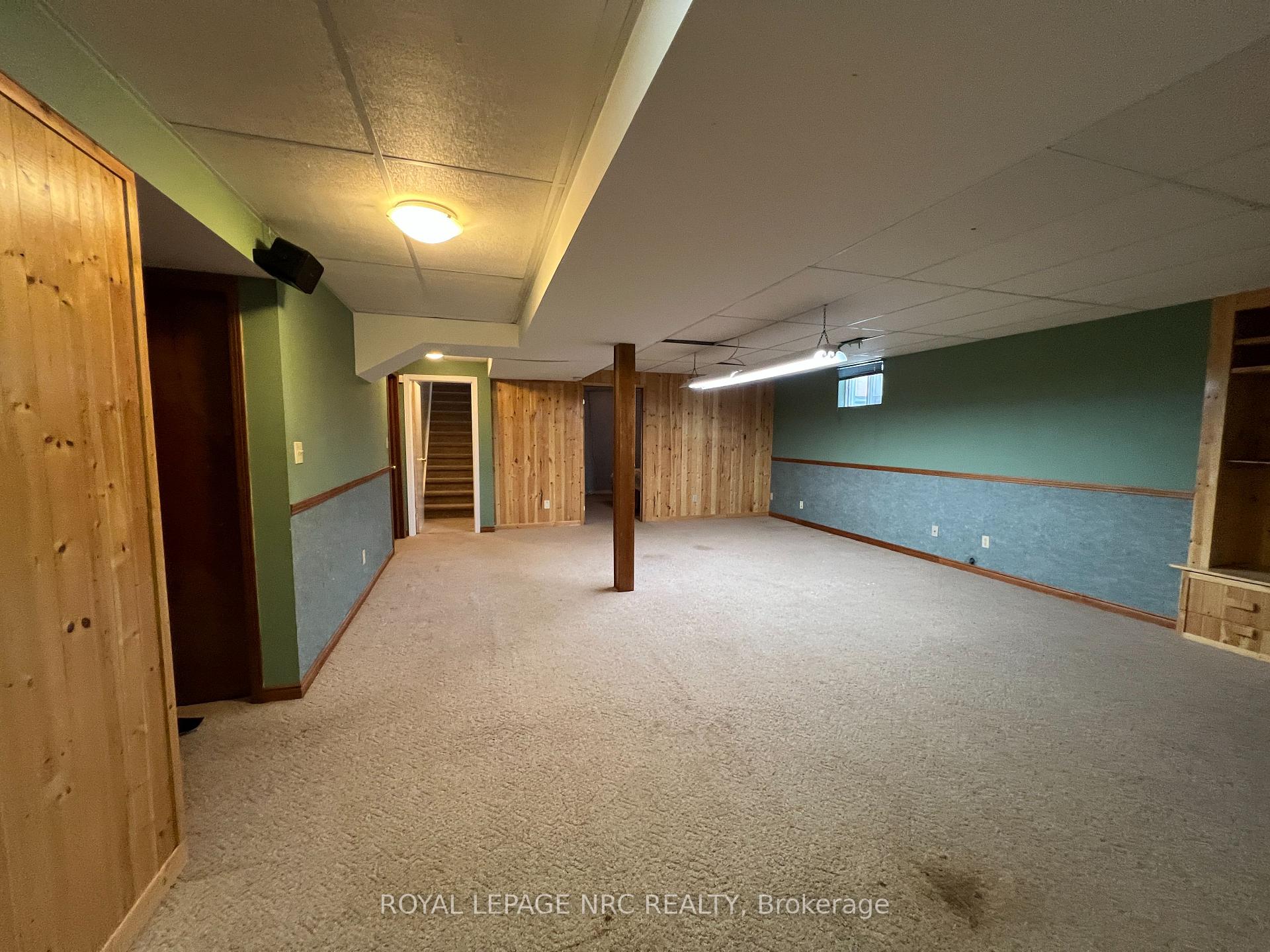 Photo 18 of 46 Andrea Drive, St. Catharines, Rykert/Vansickle — HOMEH
