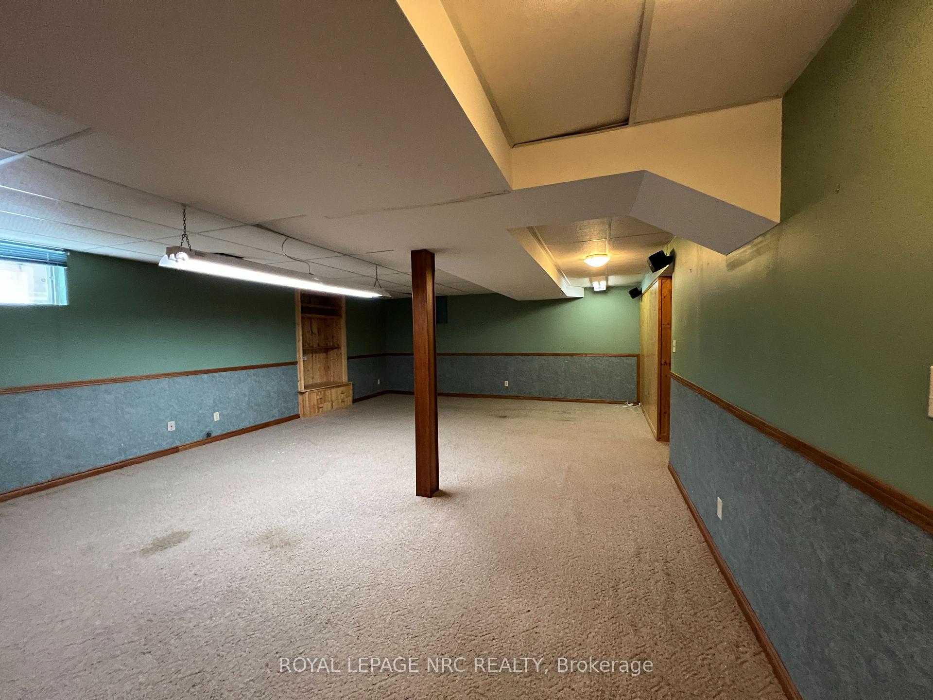 Photo 24 of 46 Andrea Drive, St. Catharines, Rykert/Vansickle — HOMEH