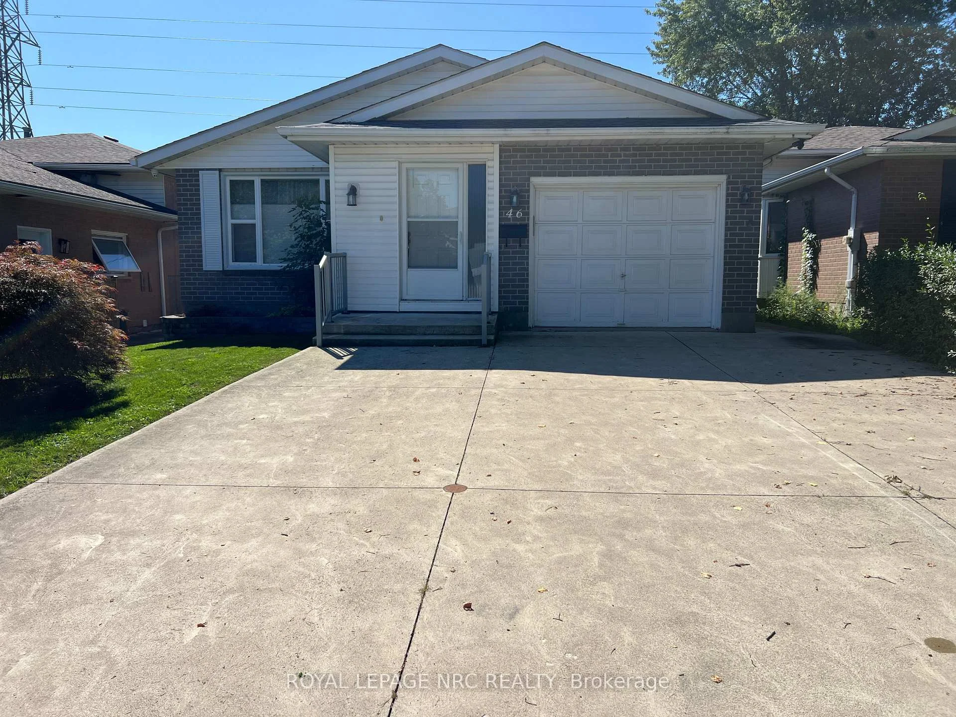 Photo 3 of 46 Andrea Drive, St. Catharines, Rykert/Vansickle — HOMEH