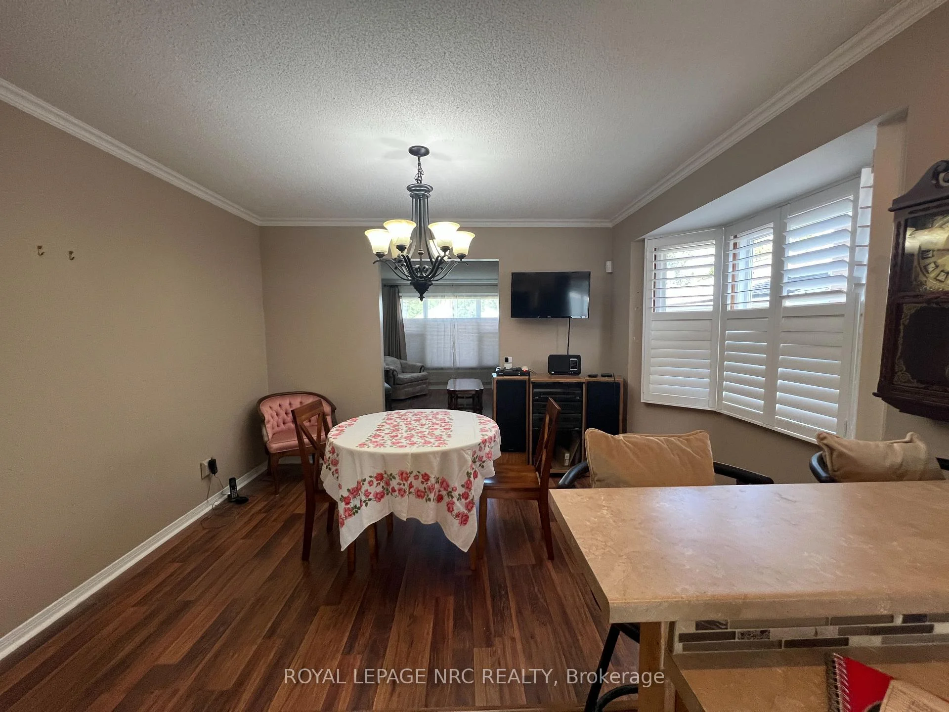 Photo 7 of 46 Andrea Drive, St. Catharines, Rykert/Vansickle — HOMEH