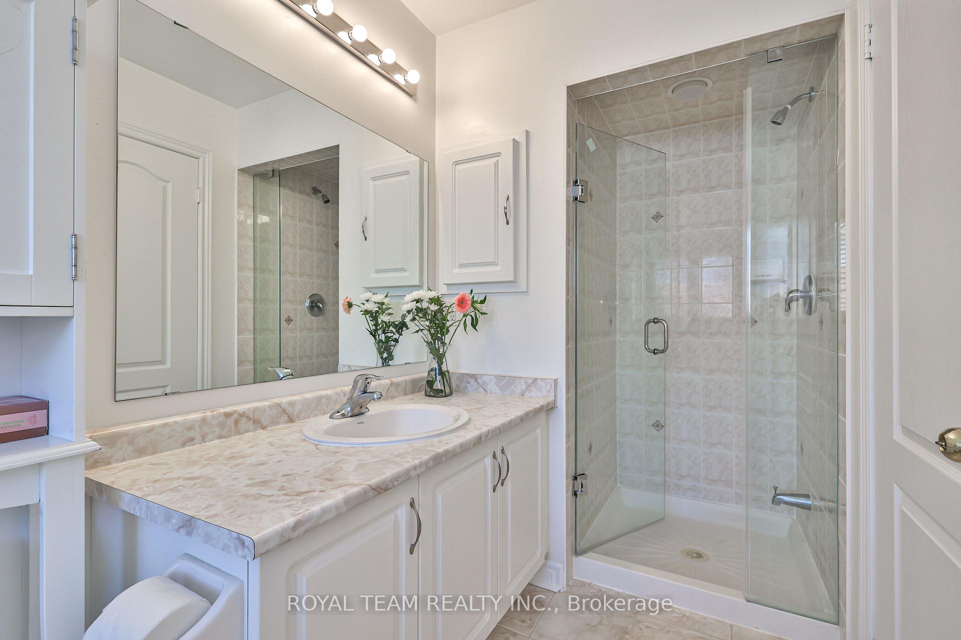 Photo 18 of 12 Spring Arbour Road, Vaughan, Patterson — HOMEH