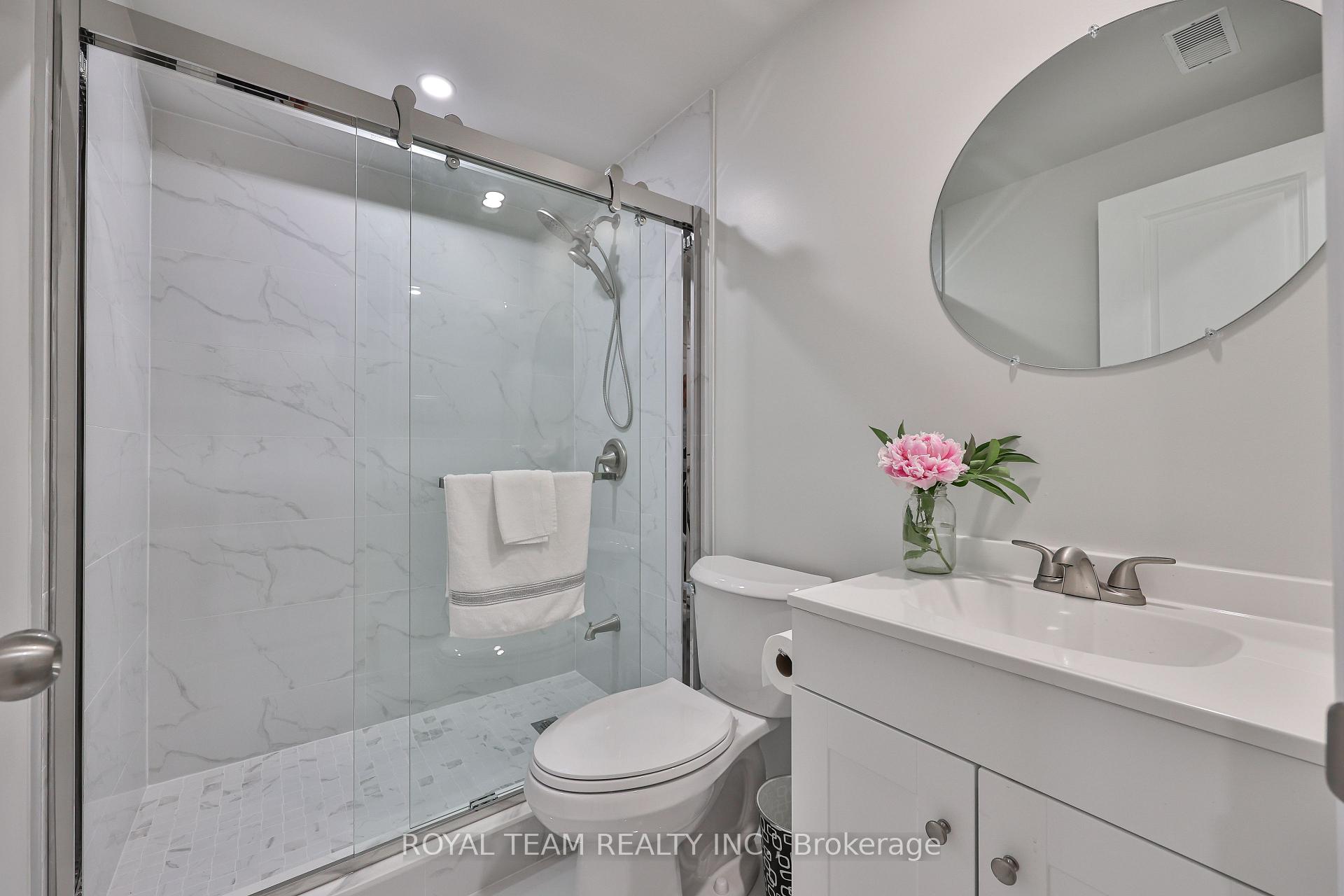Photo 25 of 12 Spring Arbour Road, Vaughan, Patterson — HOMEH