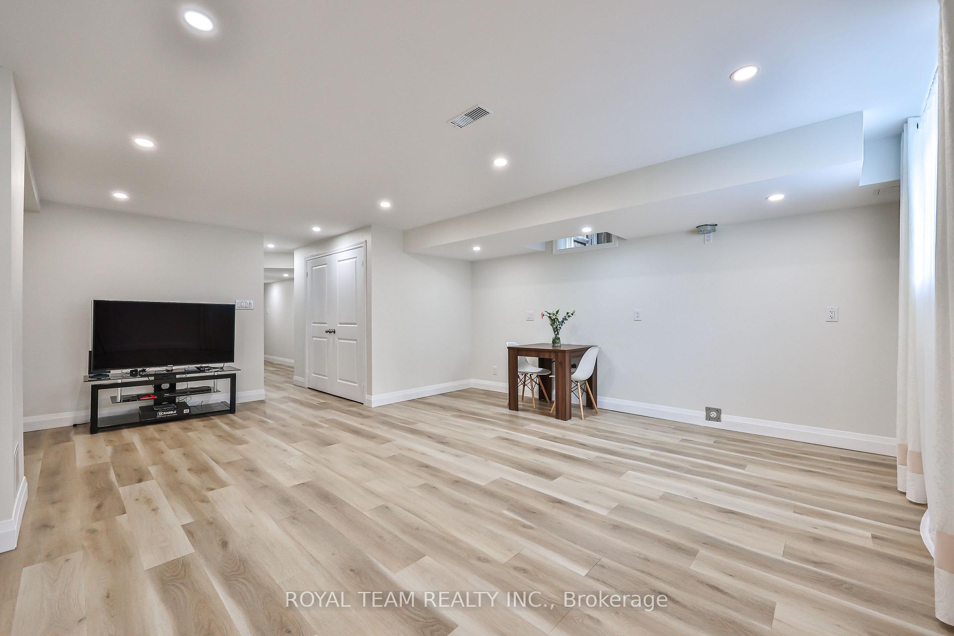 Photo 28 of 12 Spring Arbour Road, Vaughan, Patterson — HOMEH