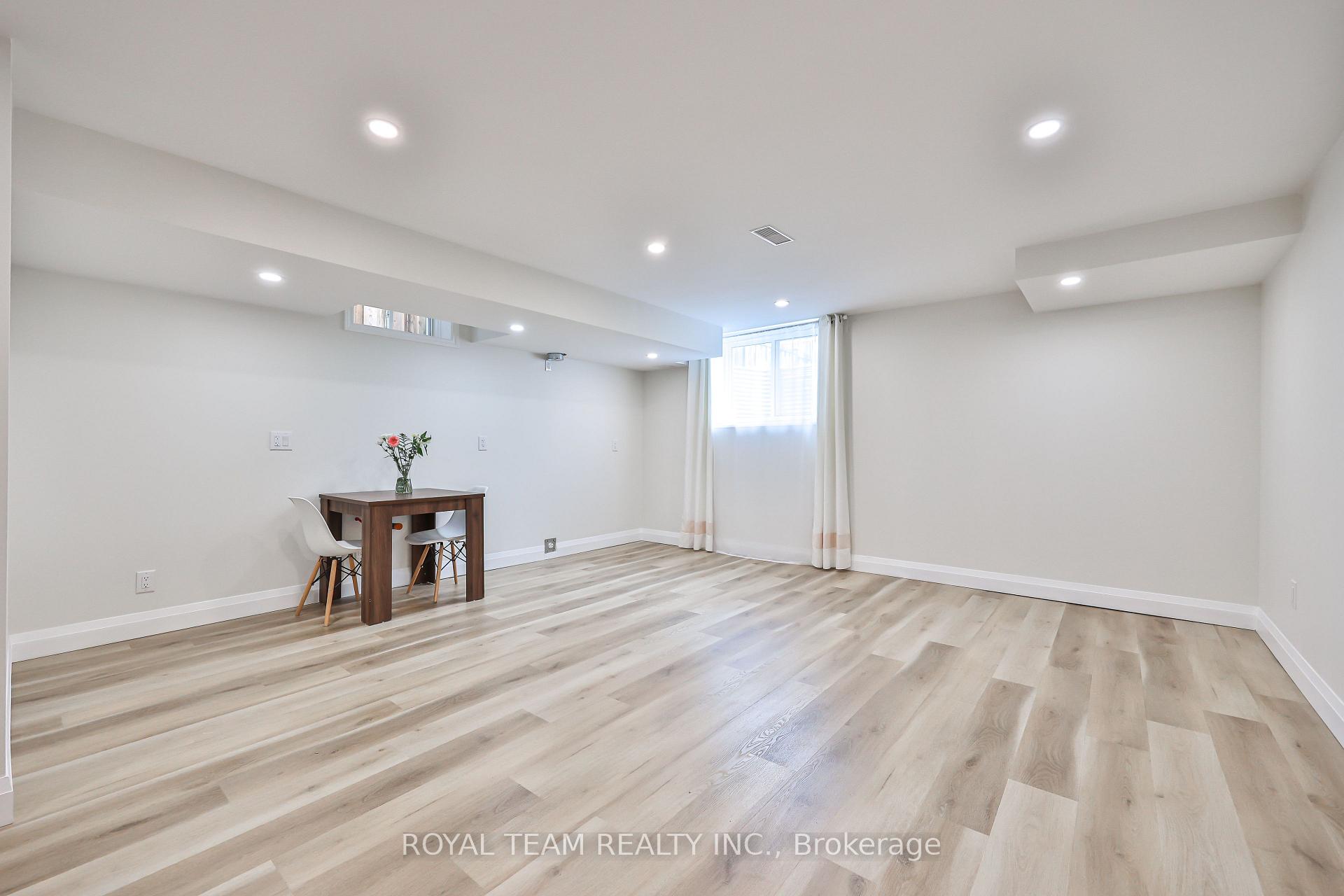 Photo 29 of 12 Spring Arbour Road, Vaughan, Patterson — HOMEH