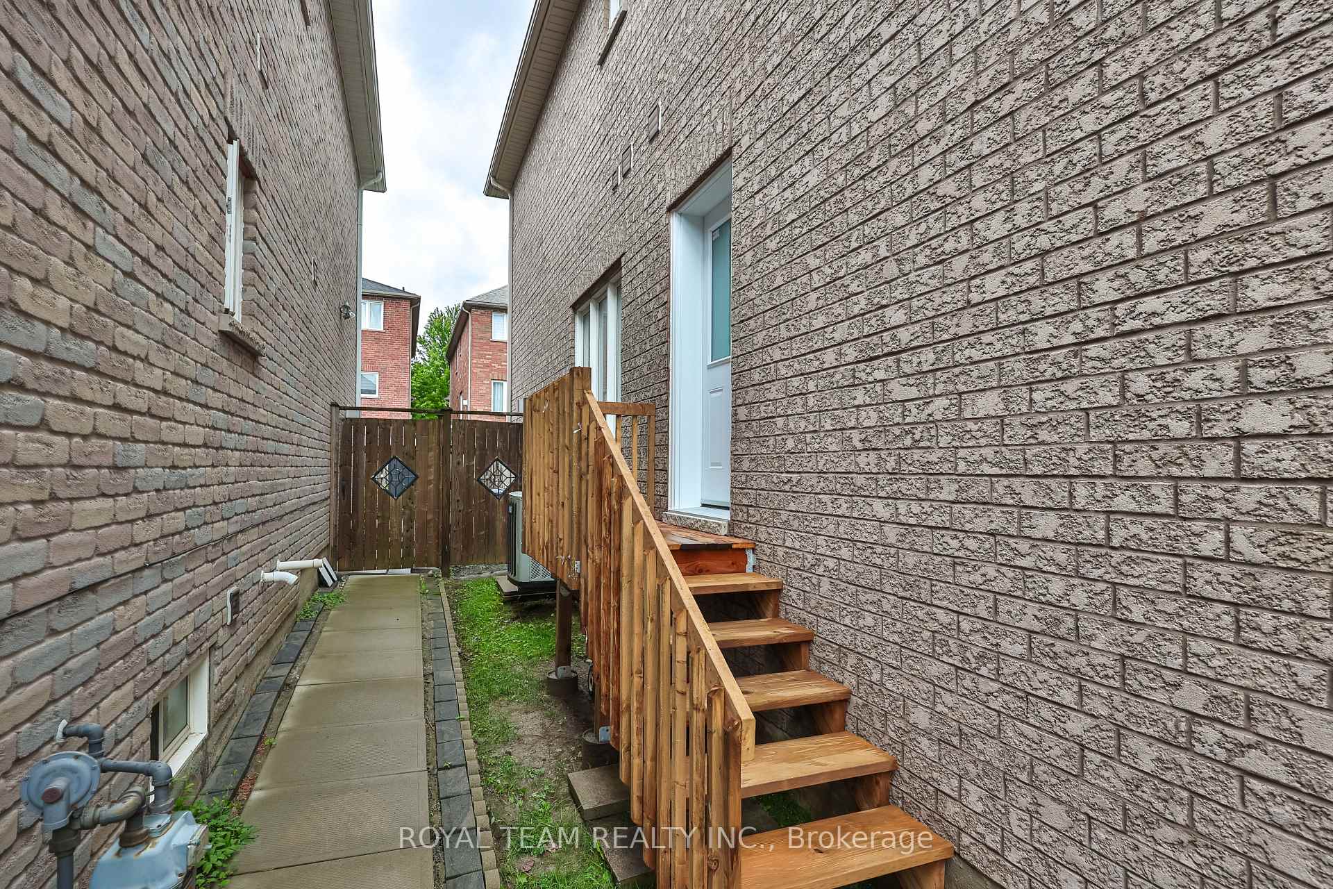 Photo 31 of 12 Spring Arbour Road, Vaughan, Patterson — HOMEH