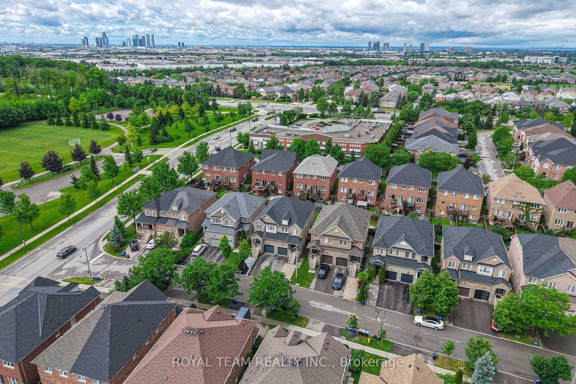 Photo 34 of 12 Spring Arbour Road, Vaughan, Patterson — HOMEH