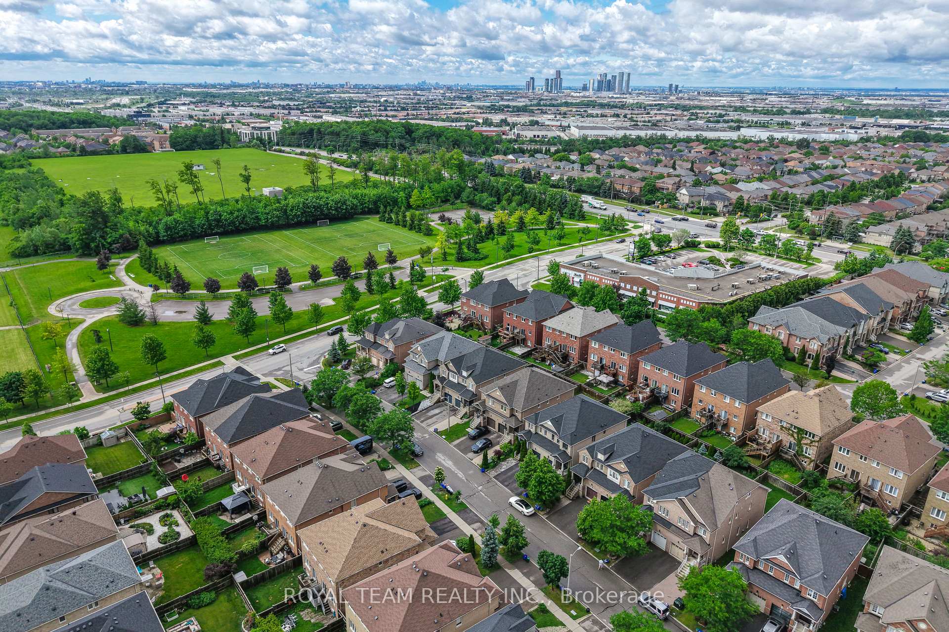 Photo 35 of 12 Spring Arbour Road, Vaughan, Patterson — HOMEH