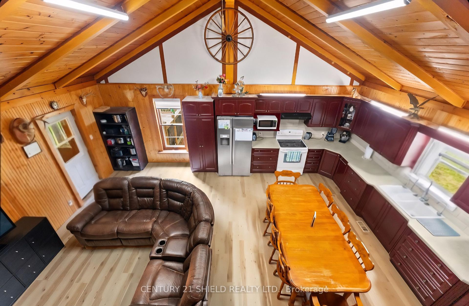 Photo 16 of 121 Maple Drive, South Algonquin — HOMEH