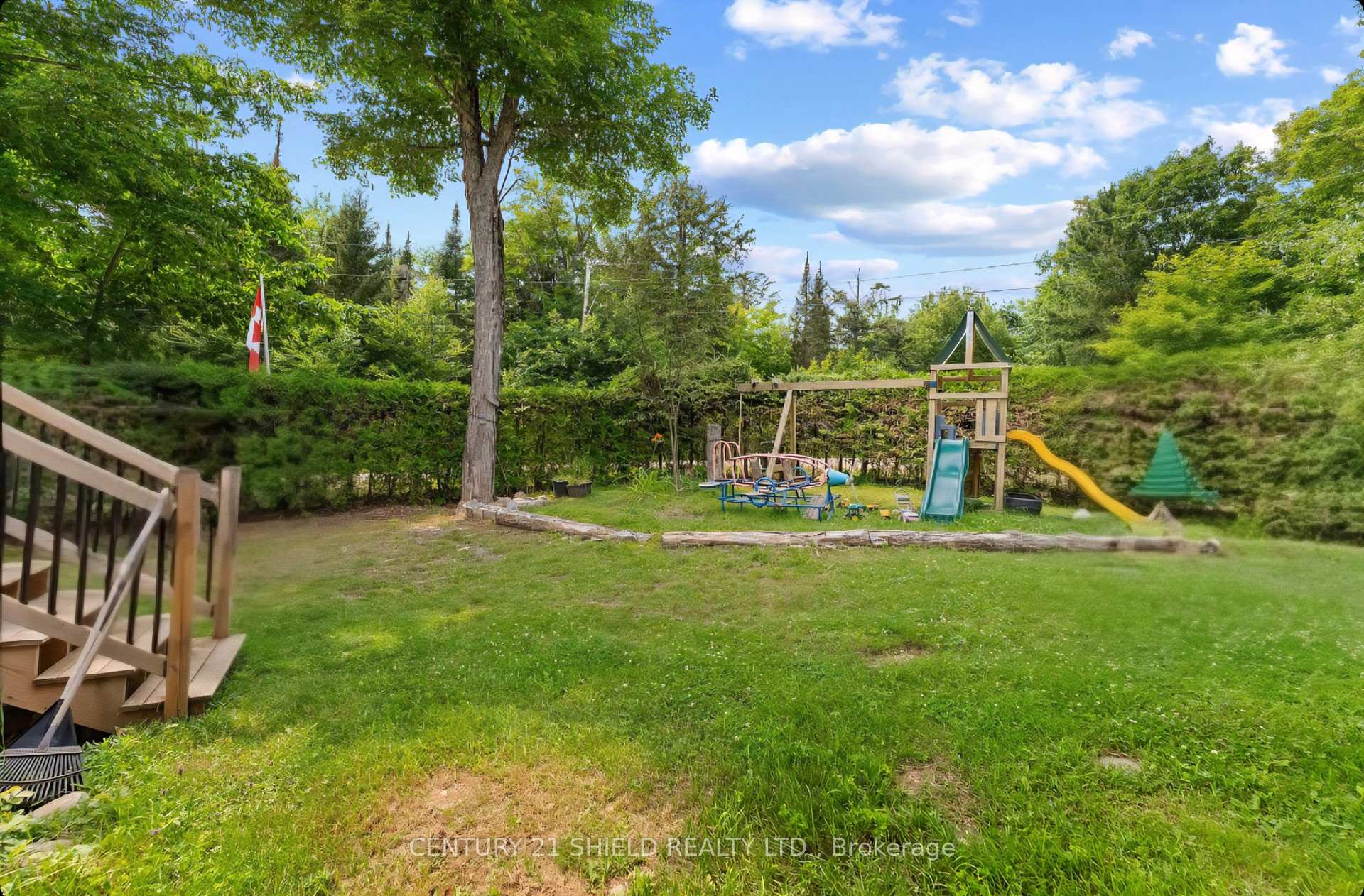 Photo 66 of 121 Maple Drive, South Algonquin — HOMEH