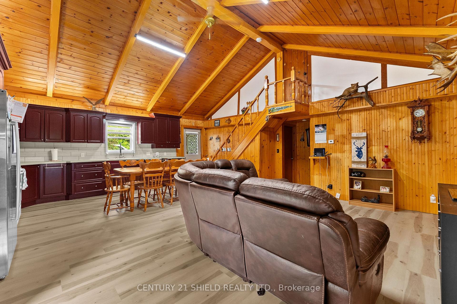 Photo 15 of 121 Maple Drive, South Algonquin — HOMEH