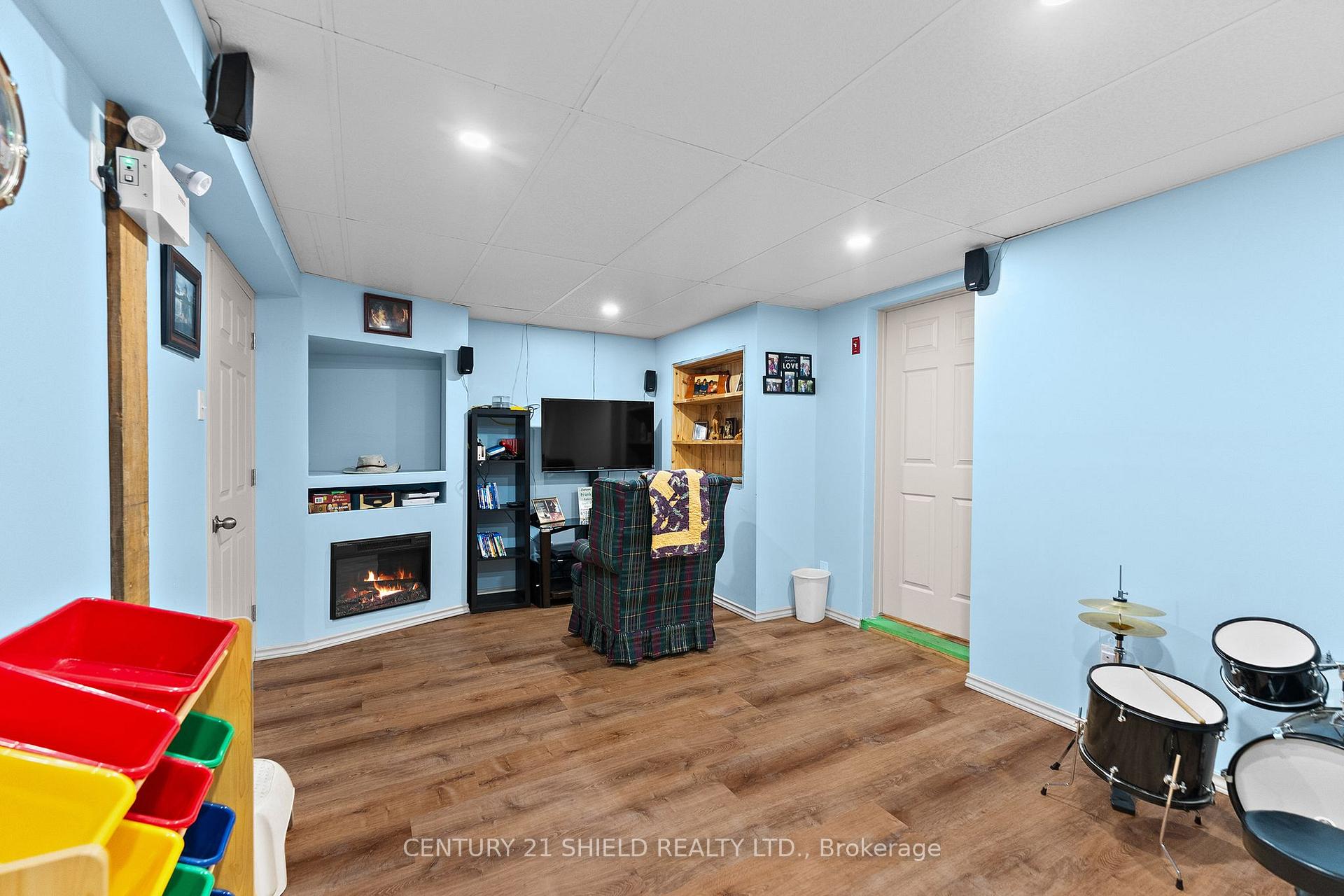 Photo 47 of 121 Maple Drive, South Algonquin — HOMEH