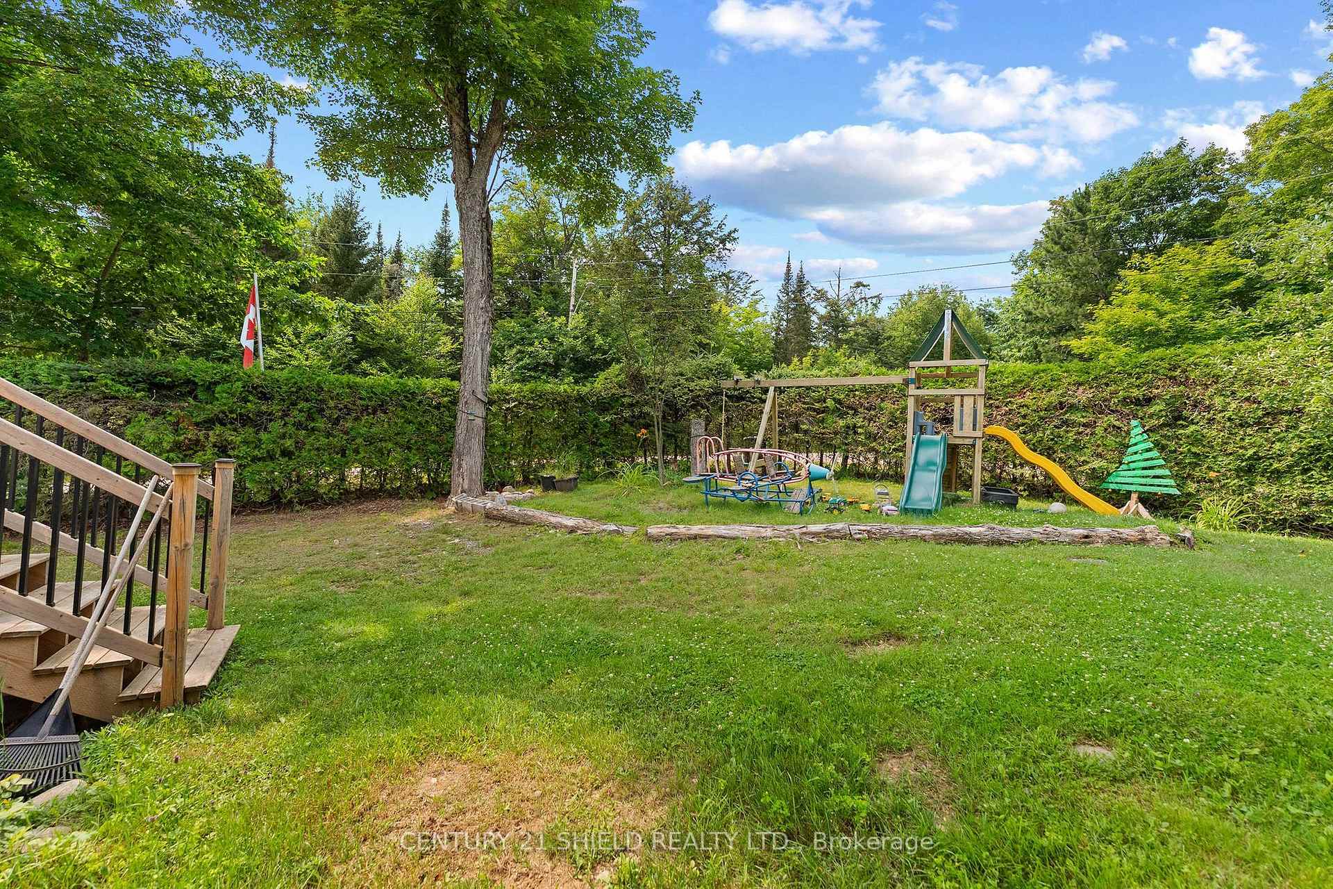 Photo 71 of 121 Maple Drive, South Algonquin — HOMEH