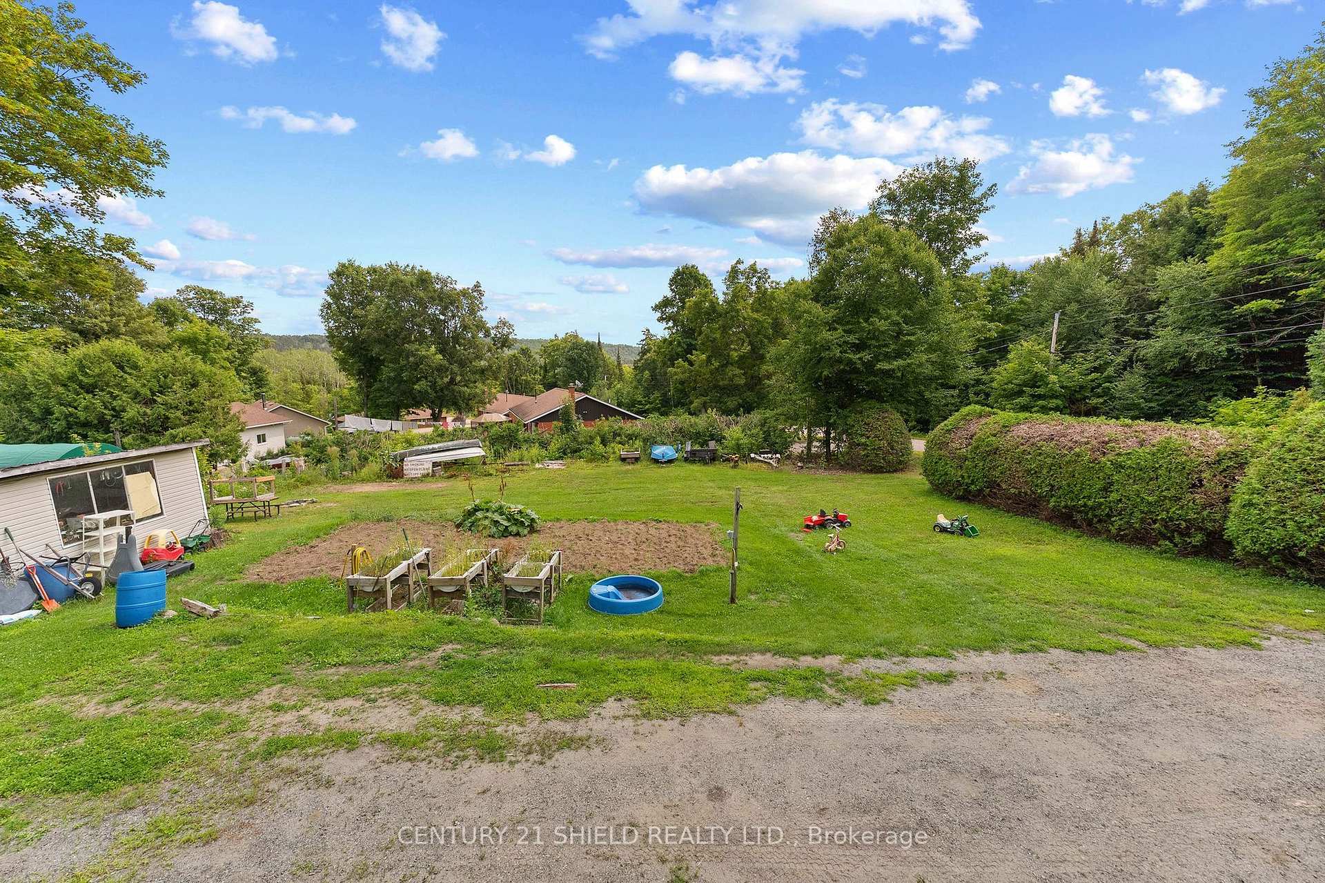 Photo 75 of 121 Maple Drive, South Algonquin — HOMEH