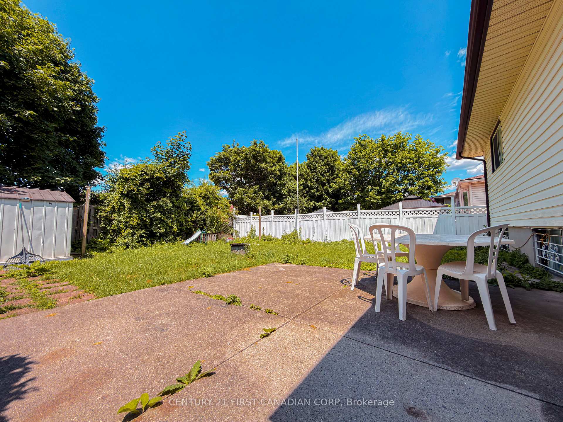 Photo 20 of 8 Poplar Crescent, London, South X — HOMEH