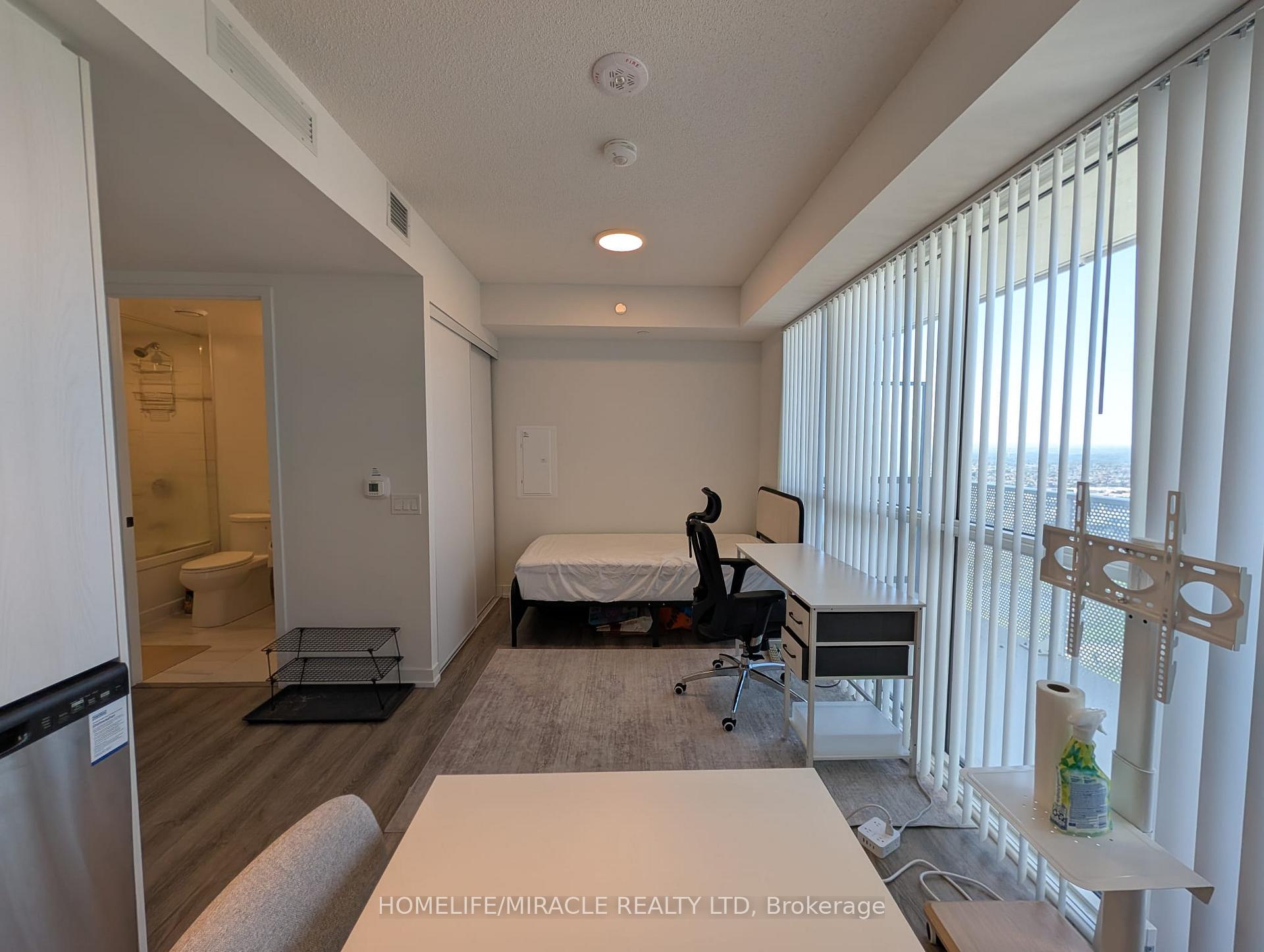 Photo 7 of Unit 3912, 195 Commerce Street, Vaughan, Vaughan Corporate Centre — HOMEH