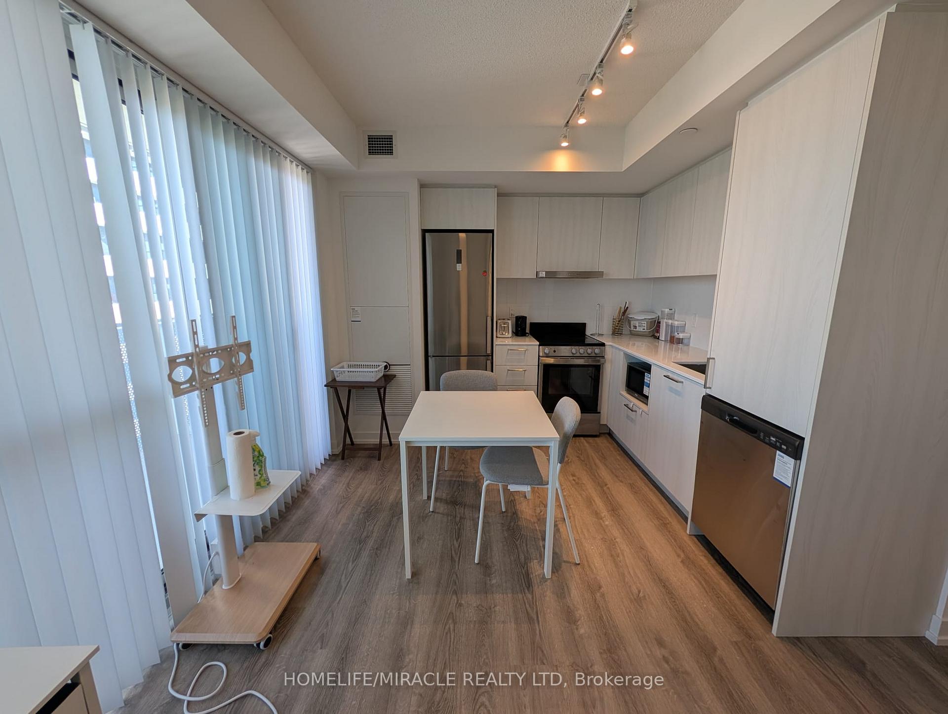 Photo 11 of Unit 3912, 195 Commerce Street, Vaughan, Vaughan Corporate Centre — HOMEH