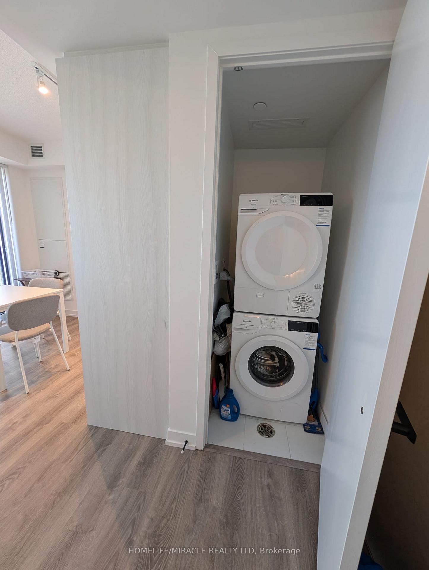 Photo 12 of Unit 3912, 195 Commerce Street, Vaughan, Vaughan Corporate Centre — HOMEH