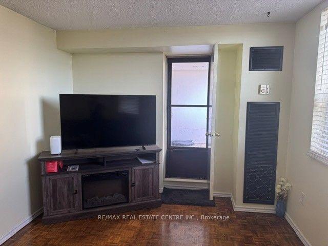 Photo 11 of Unit 715, 4 Lisa Street W, Brampton, Queen Street Corridor — HOMEH