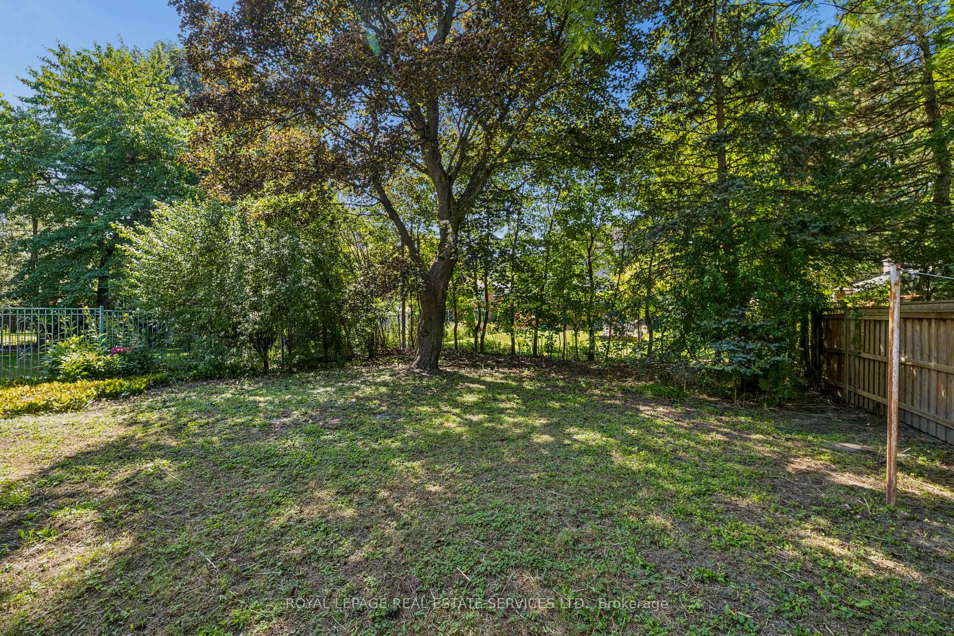 Photo 8 of 98 Prennan Avenue, Etobicoke, Islington-City Centre West — HOMEH