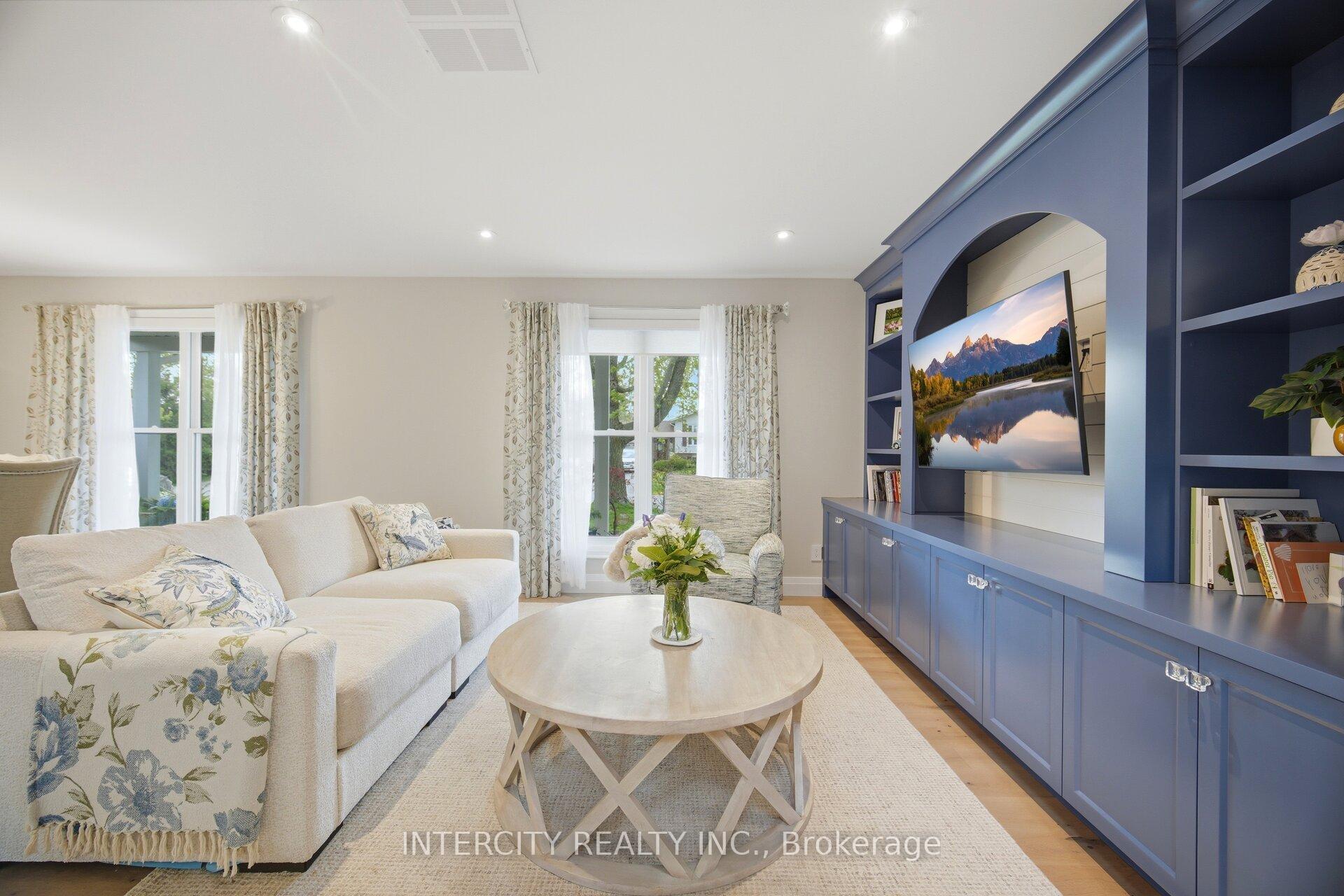 Photo 9 of 2262 Webb Street, Innisfil, Stroud — HOMEH