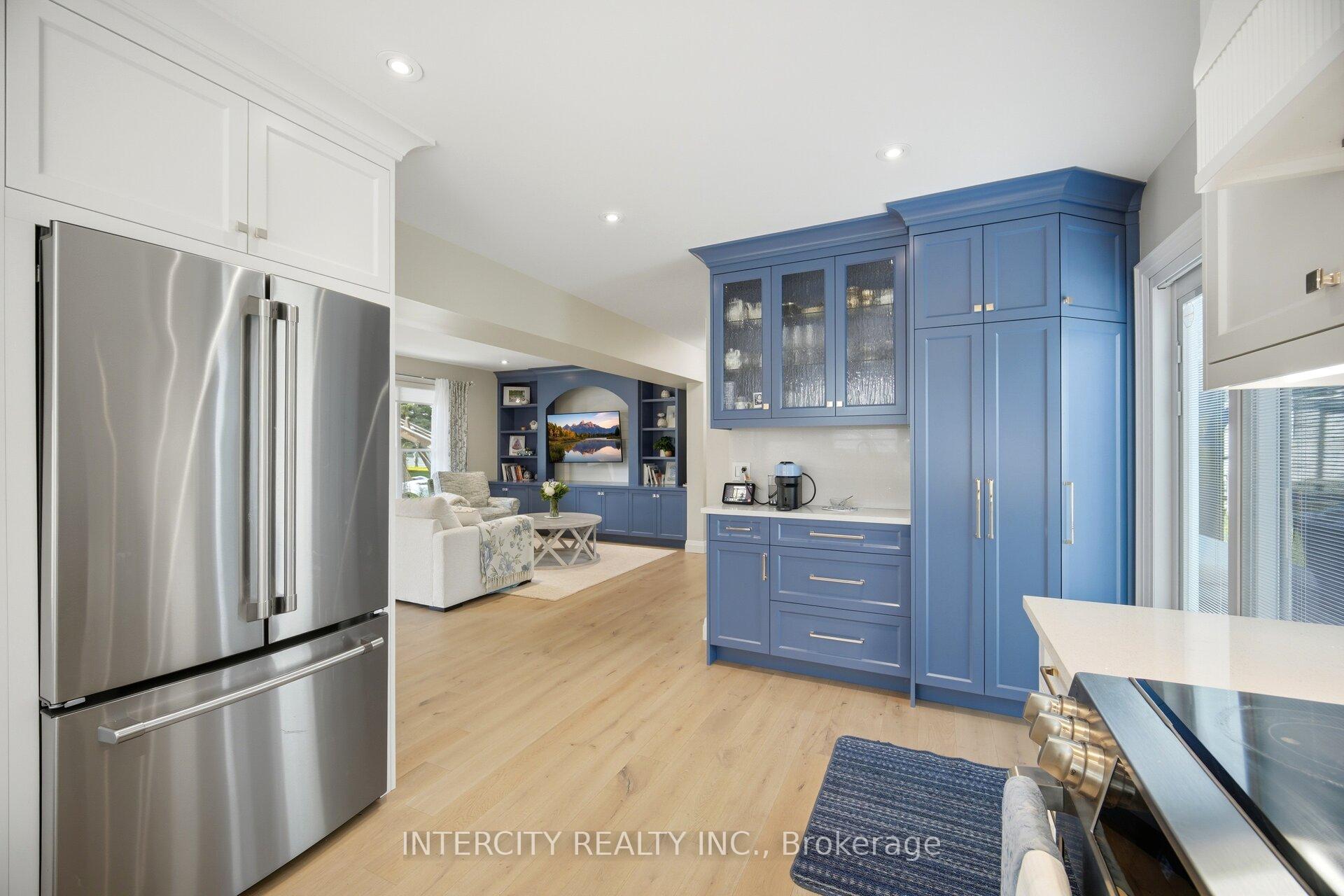 Photo 17 of 2262 Webb Street, Innisfil, Stroud — HOMEH